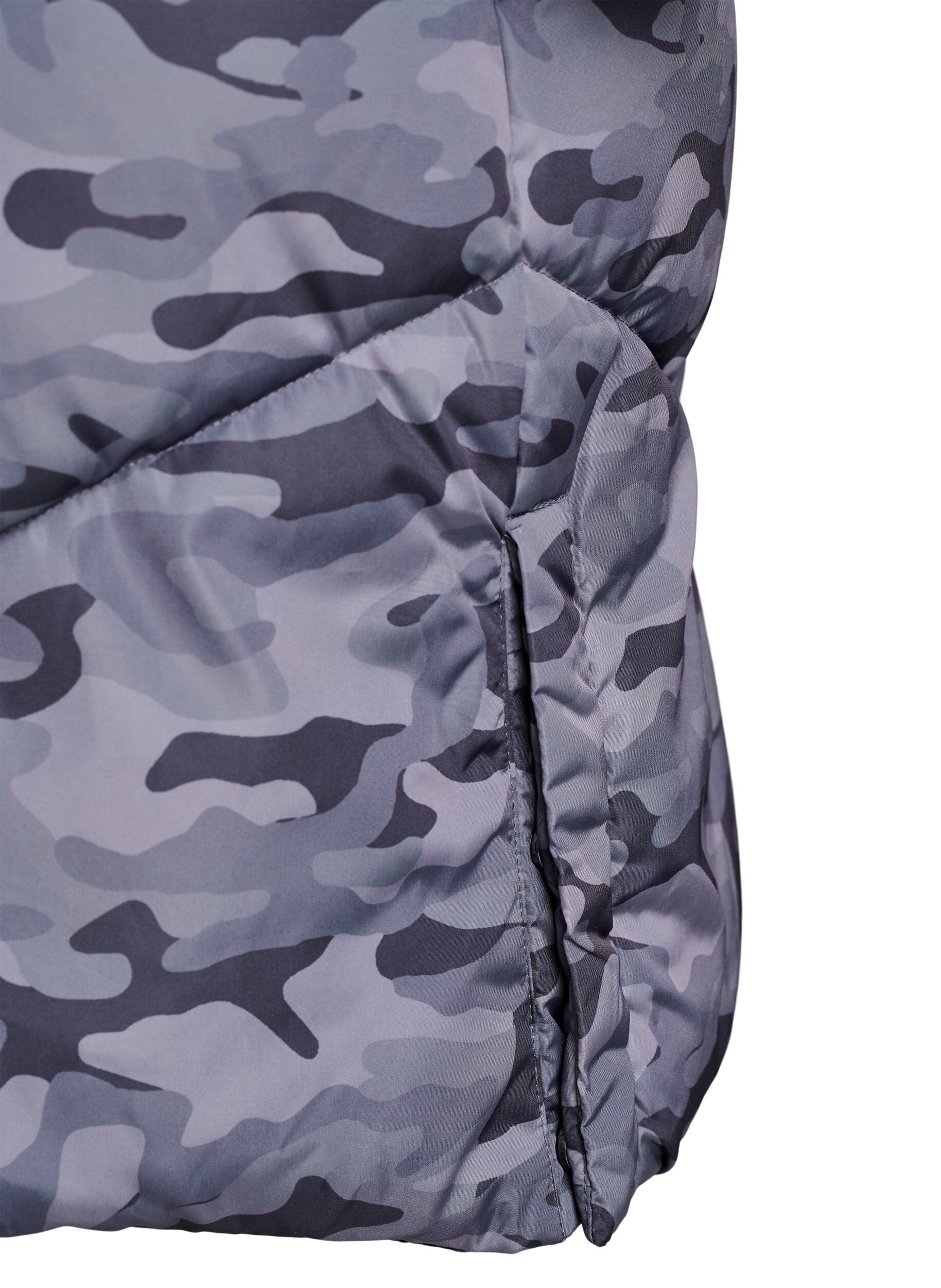 Zizzi Lange Camouflage-Steppjacke, Grau, Packshot image number 4