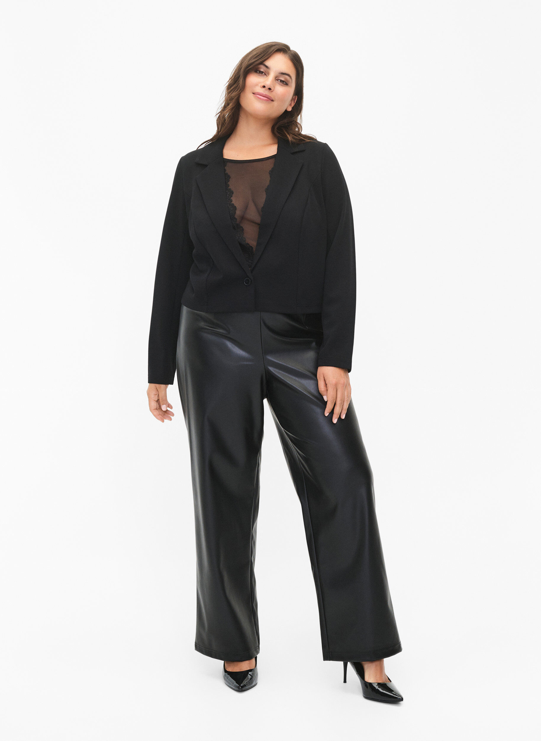 Zizzi Kurzer Blazer mit Knopf, Black, Model image number 2