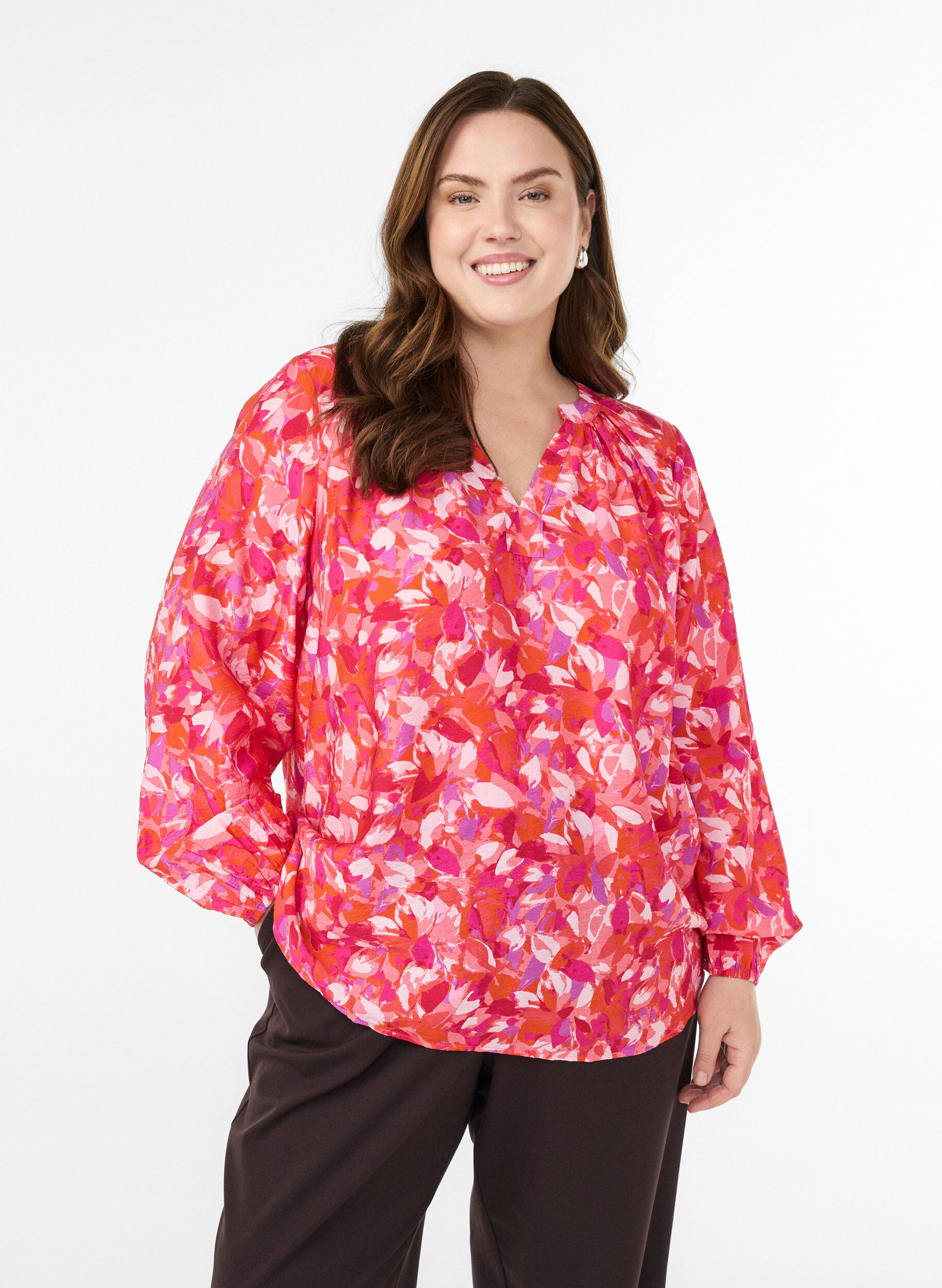 Bluse mit V-Ausschnitt und grafischem Blattmuster, Pink, Model