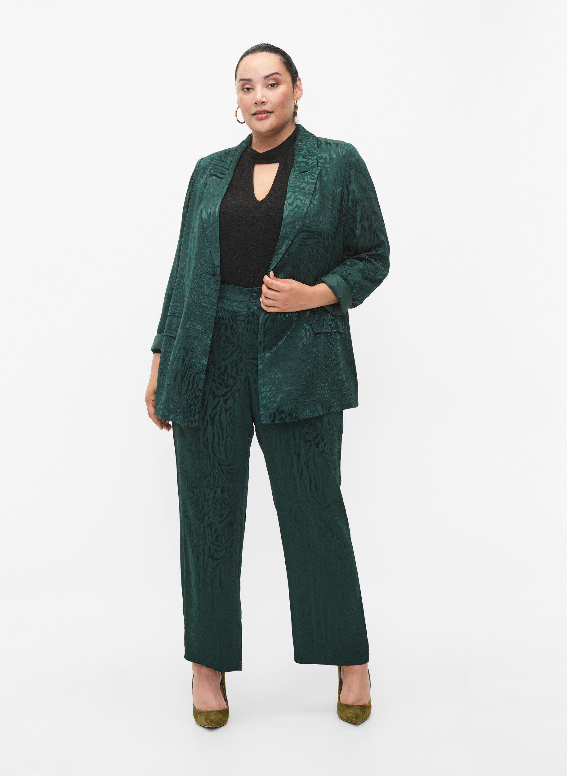 Zizzi Viskose-Blazer mit Ton-in-Ton-Druck, Ponderosa Pine, Model image number 3