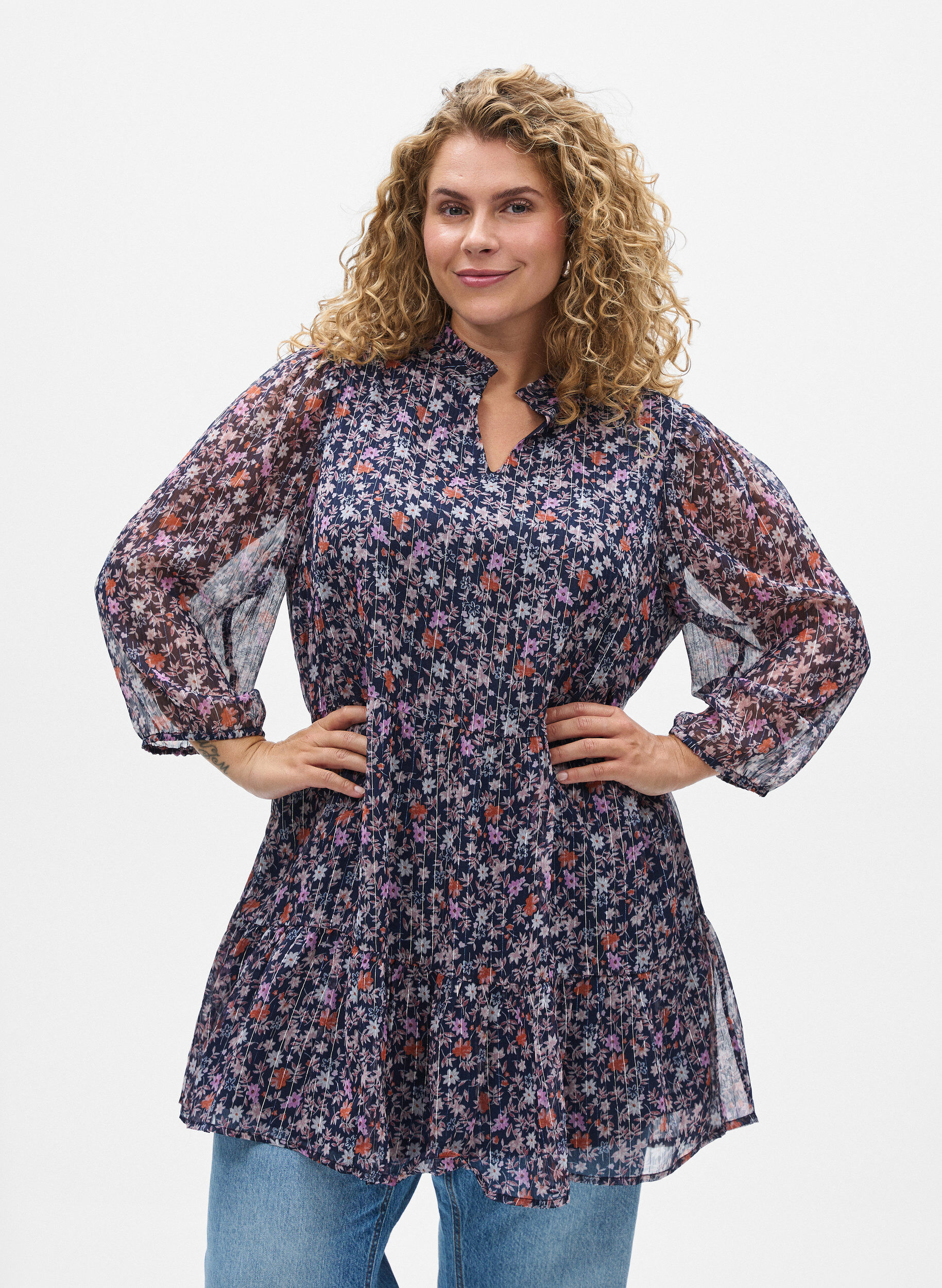 ZizziTunika aus Viskose mit gebl&uuml;mtem Print und Glitzerf&auml;den, Blau, Model image number 0