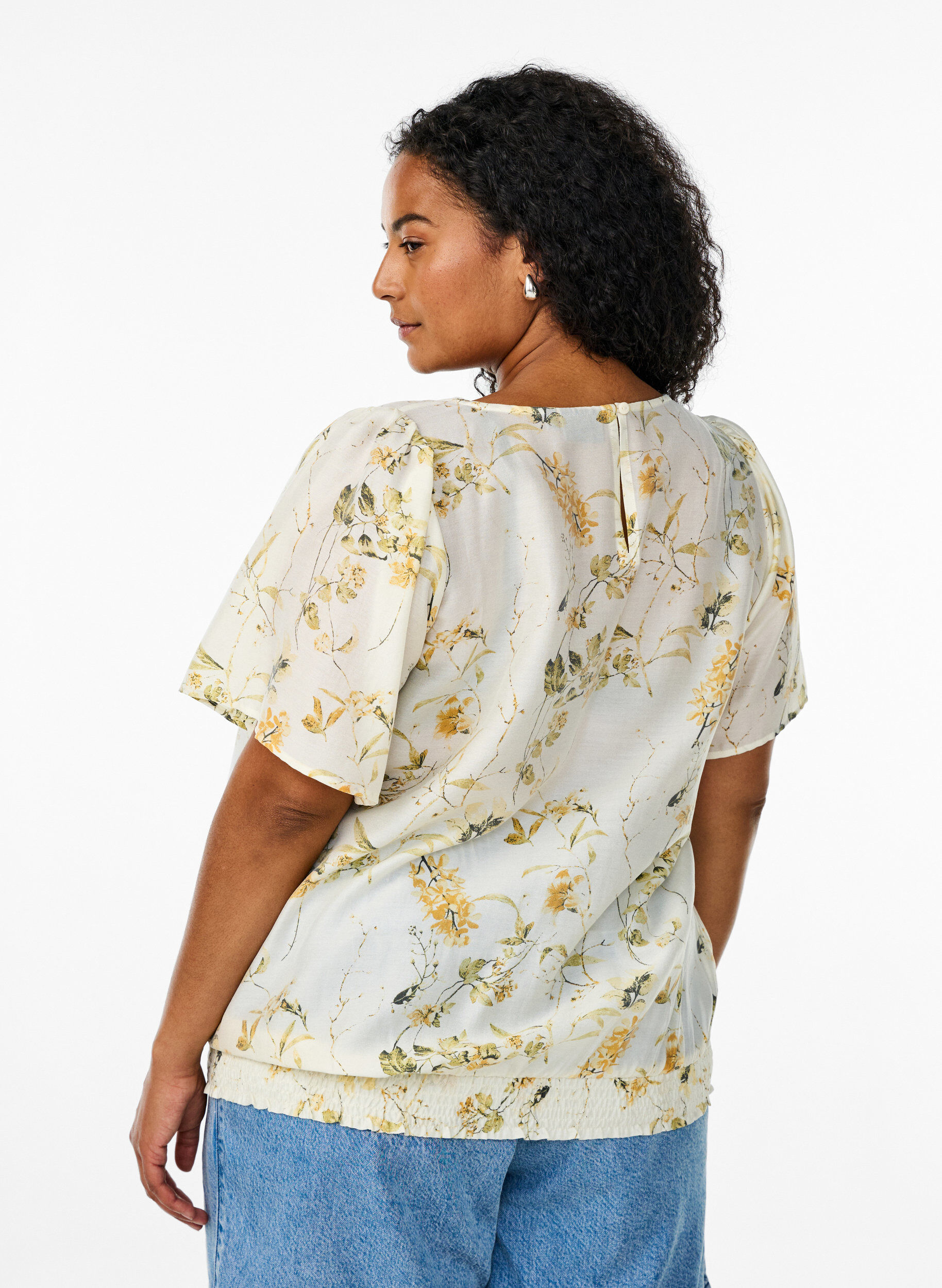 Zizzi Bluse mit Blumendruck und quadratischem Ausschnitt, Gelb, Model image number 2