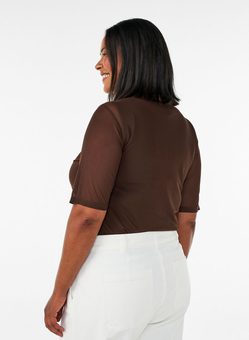 Top aus Mesh mit kurzen &Auml;rmeln und Rundhalsausschnitt, Braun, Model image number 2