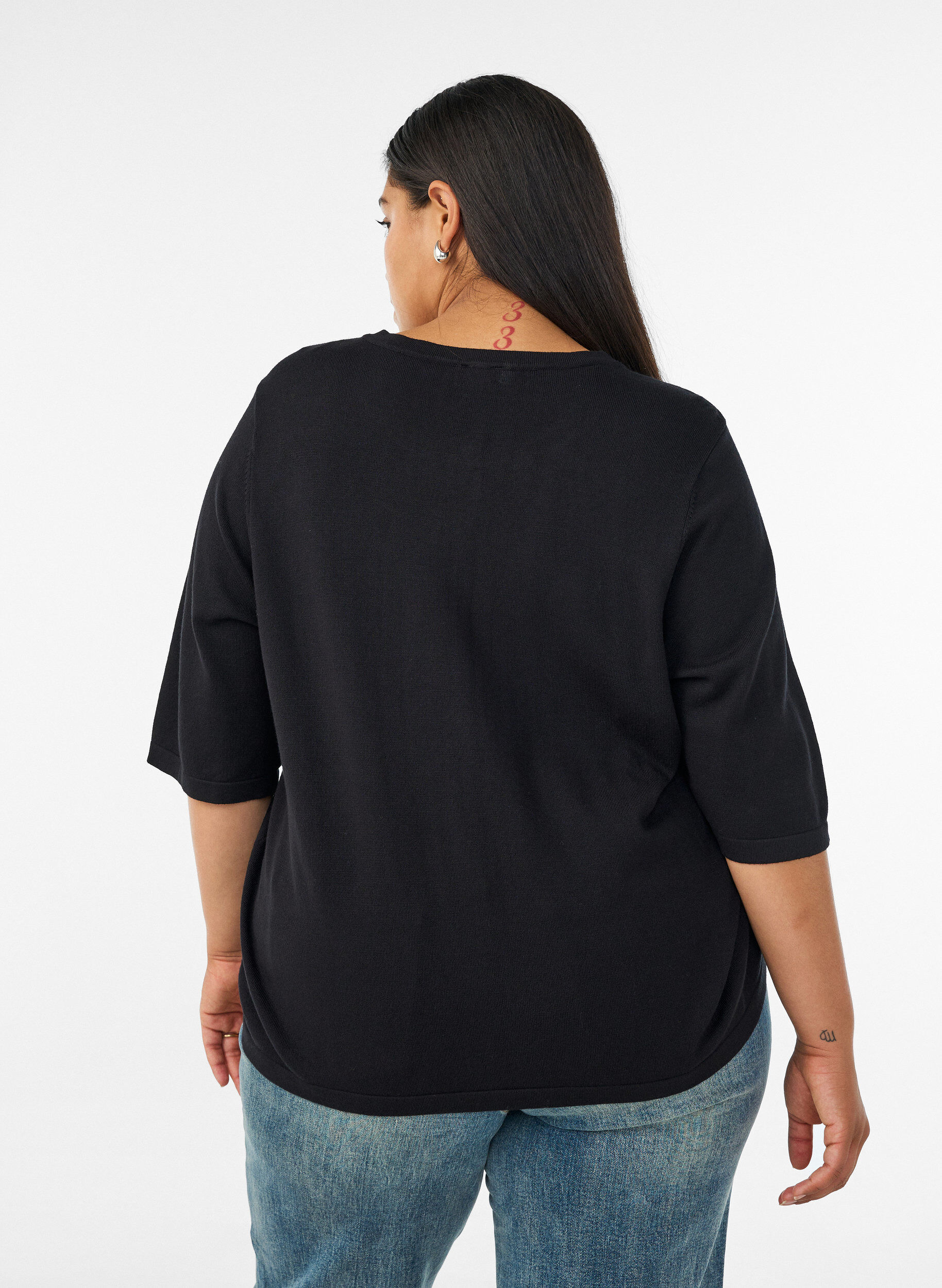ZizziStrickjacke mit Herzkn&ouml;pfen und kurzen &Auml;rmeln, Schwarz, Model image number 2
