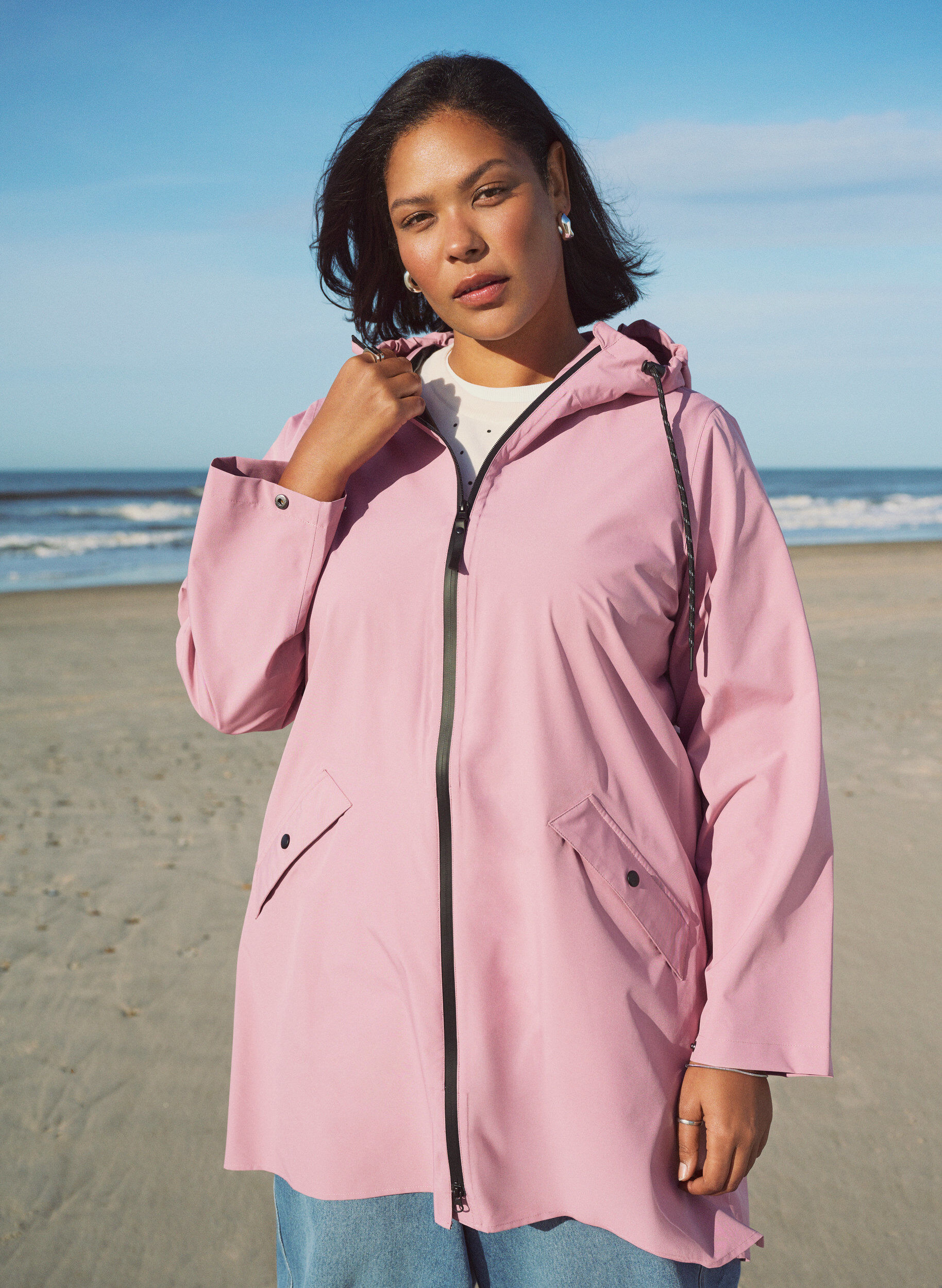 ZizziRegenjacke mit Taschen und Kapuze, Rot, Image image number 0