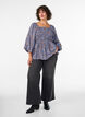 Bluse mit Smock und Karree-Ausschnitt, Blau, Model image number 1
