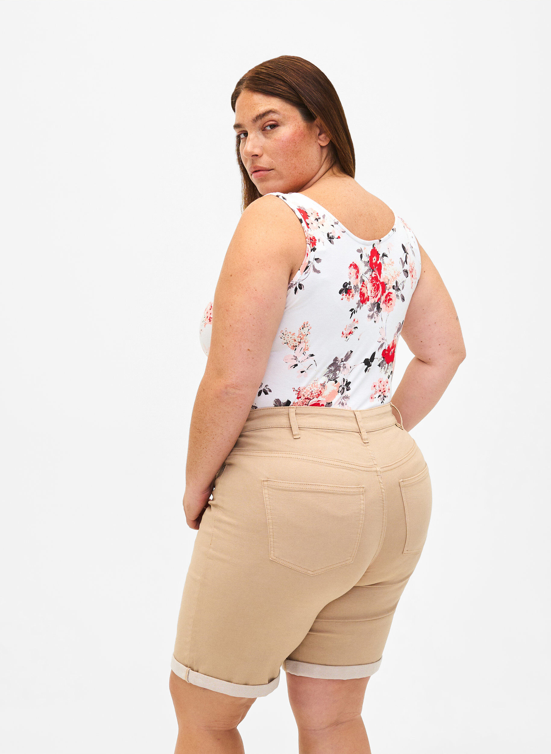 Zizzi Gebl&uuml;mtes Tanktop aus Viskose, White AOP flower, Model image number 1