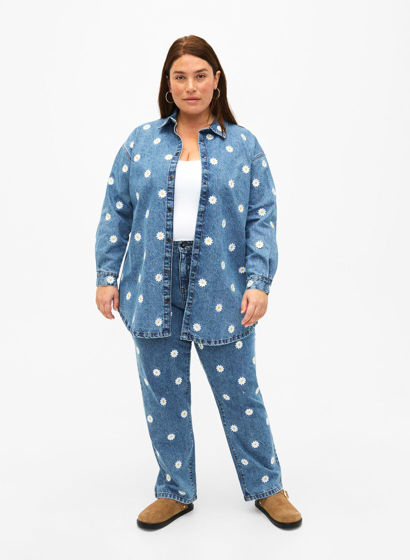 Lockeres Jeanshemd mit aufgestickten Gänseblümchen, L.B. Flower, Model image number 2
