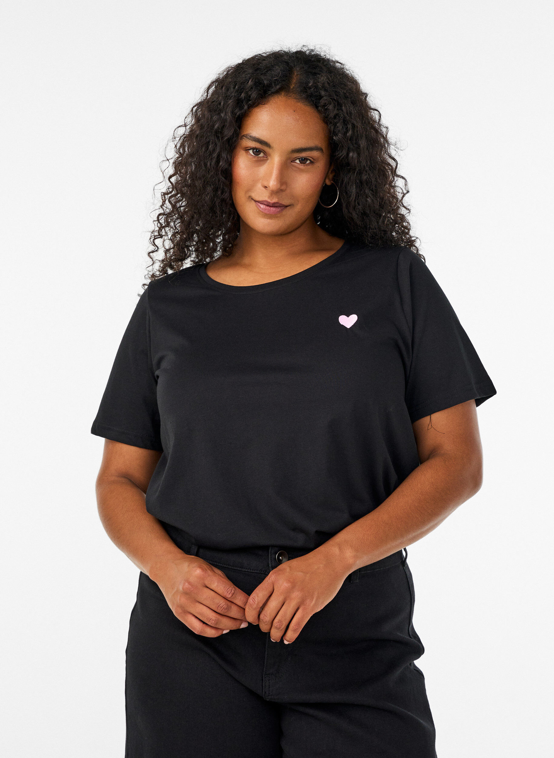 T-Shirt mit Print, Schwarz, Model
