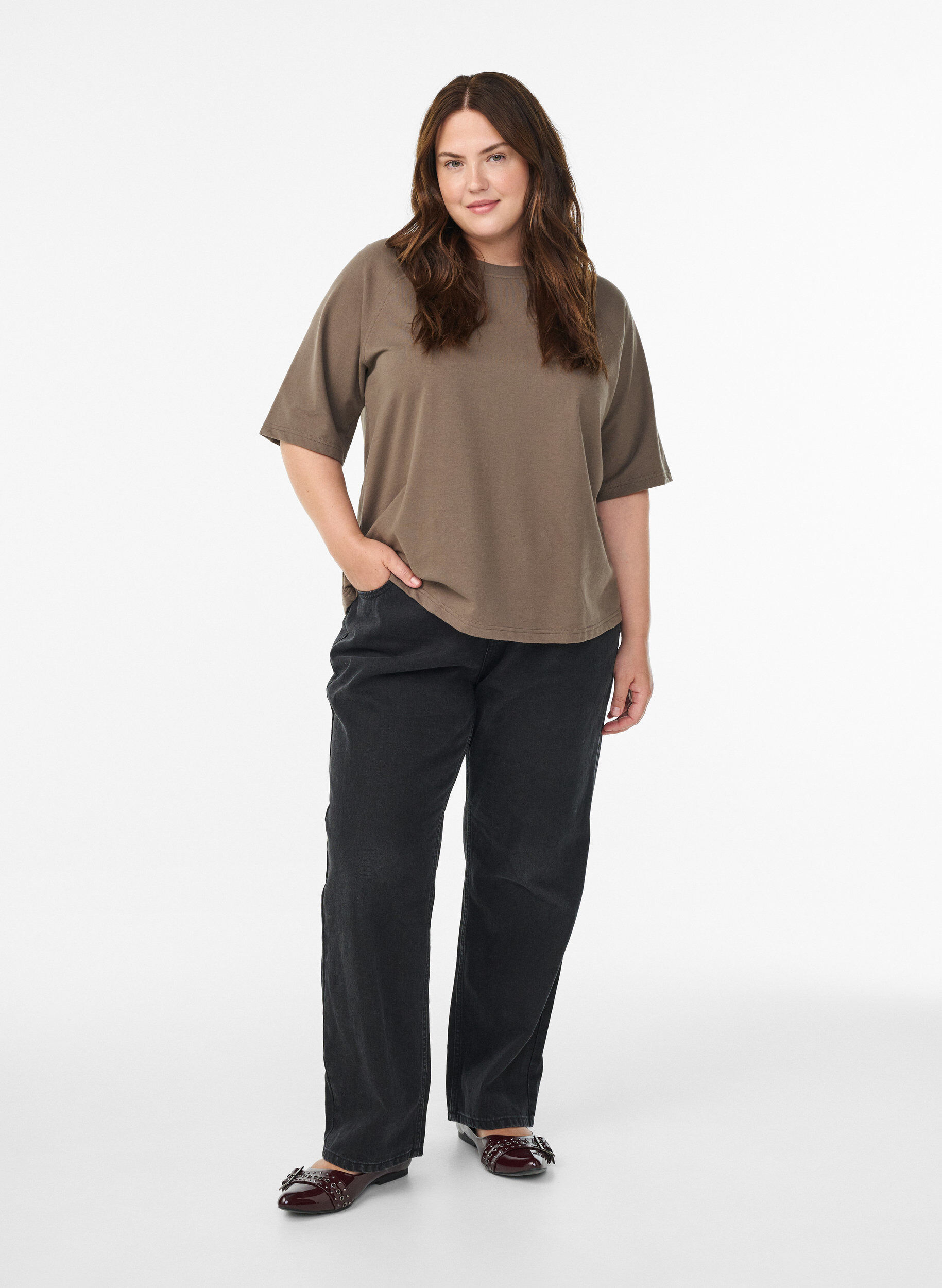 Zizzi Jerseybluse mit 1/2-Raglan&auml;rmeln, Braun, Model image number 1