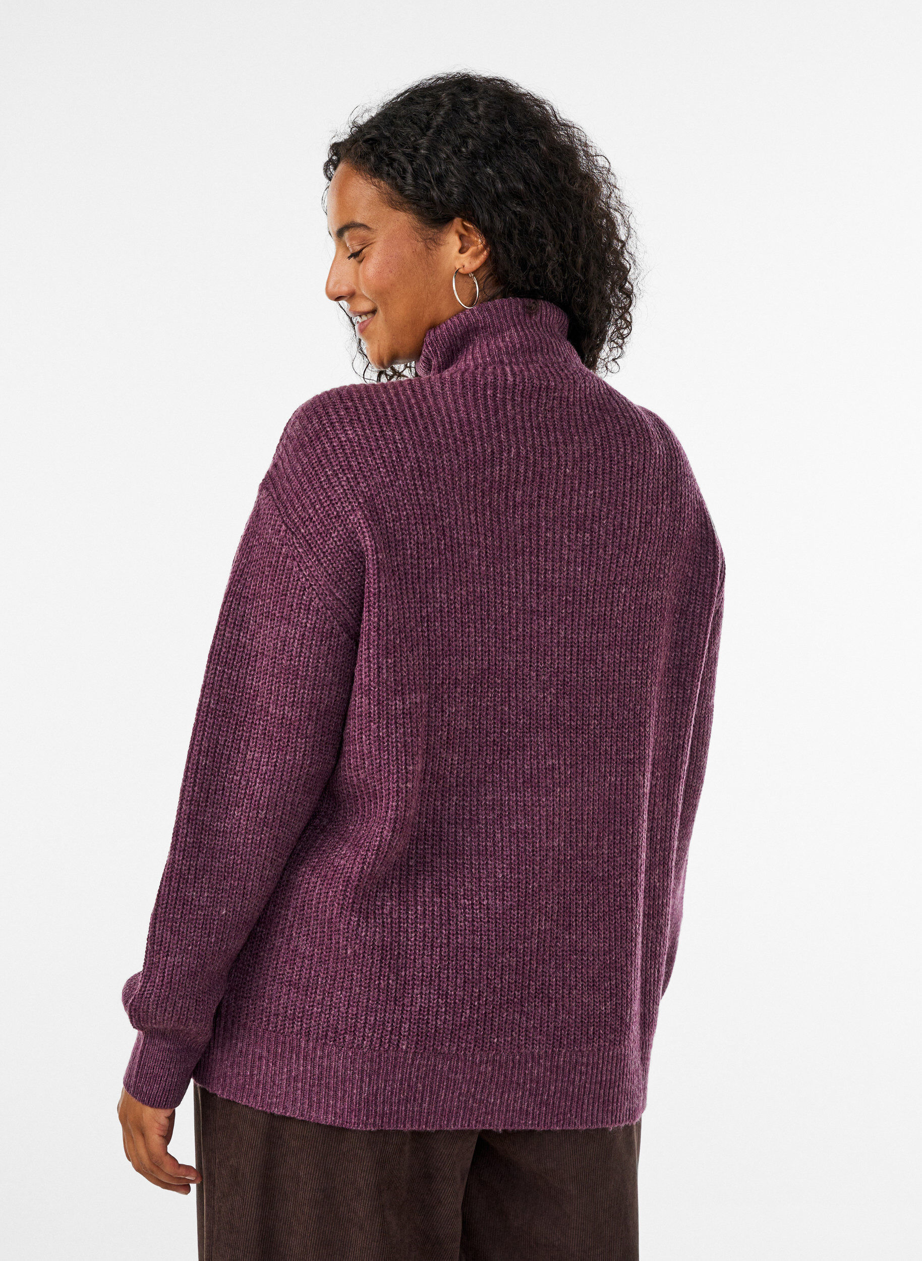 ZizziStrickpullover mit hohem Kragen und Rei&szlig;verschluss, Lila, Model image number 2