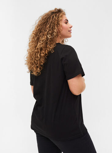 T-Shirt aus Baumwolle mit V-Ausschnitt und Spitze, Black, Model image number 1