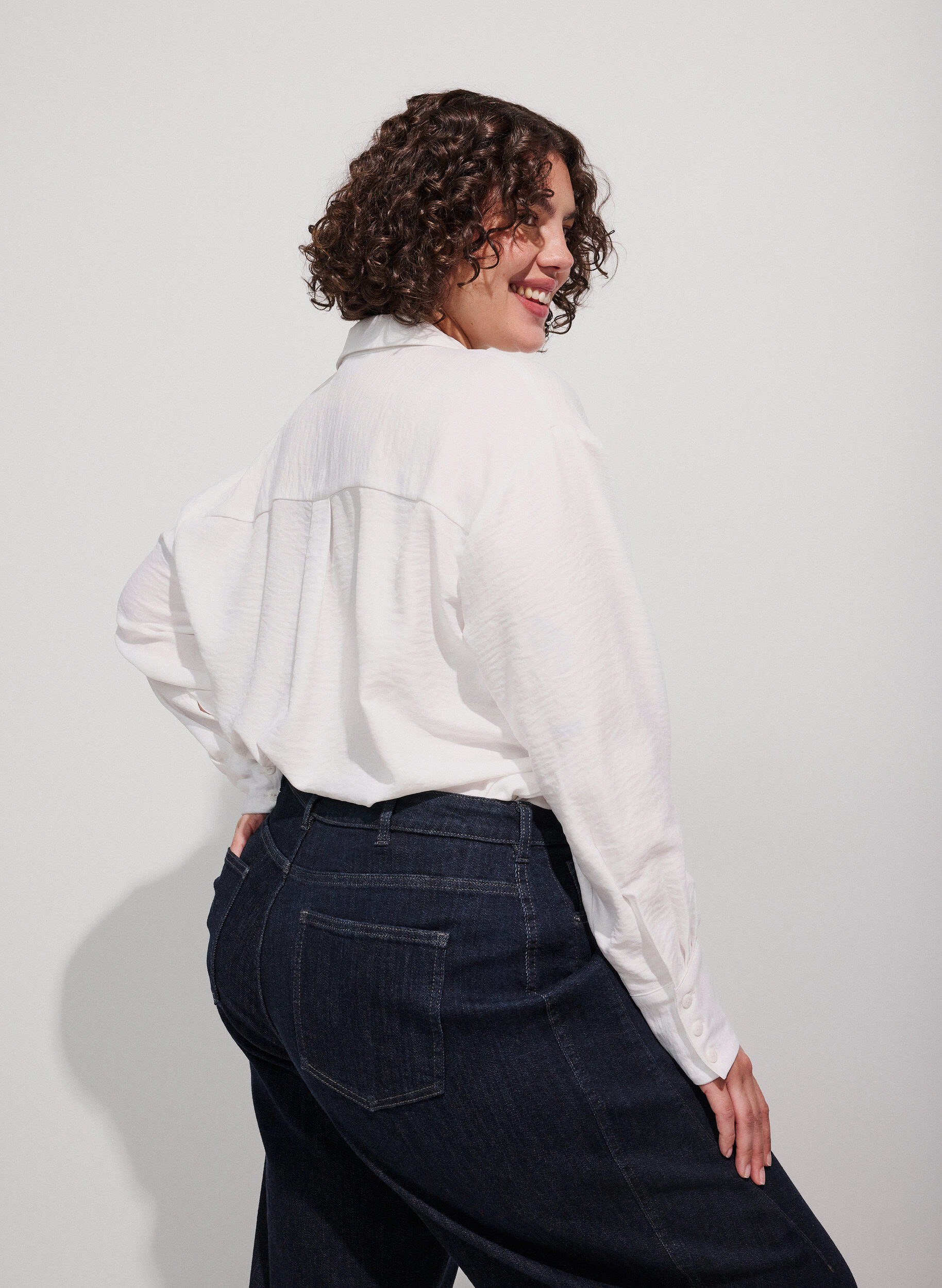 ZizziLockere Bluse mit V-Ausschnitt, Wei&szlig;, Model image number 2