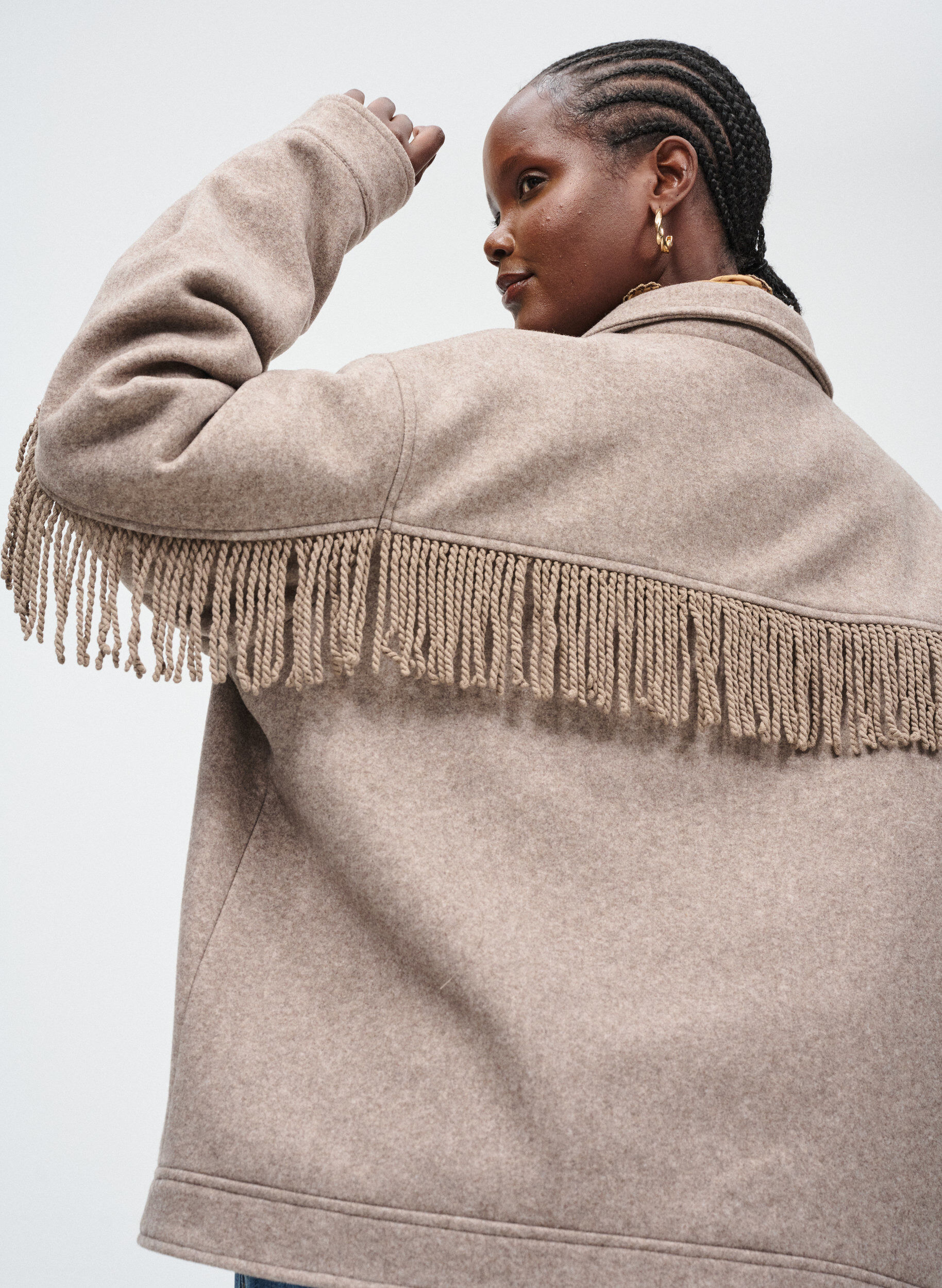 Zizzi Kurze Hemdjacke mit Fransen, Beige, Image image number 0