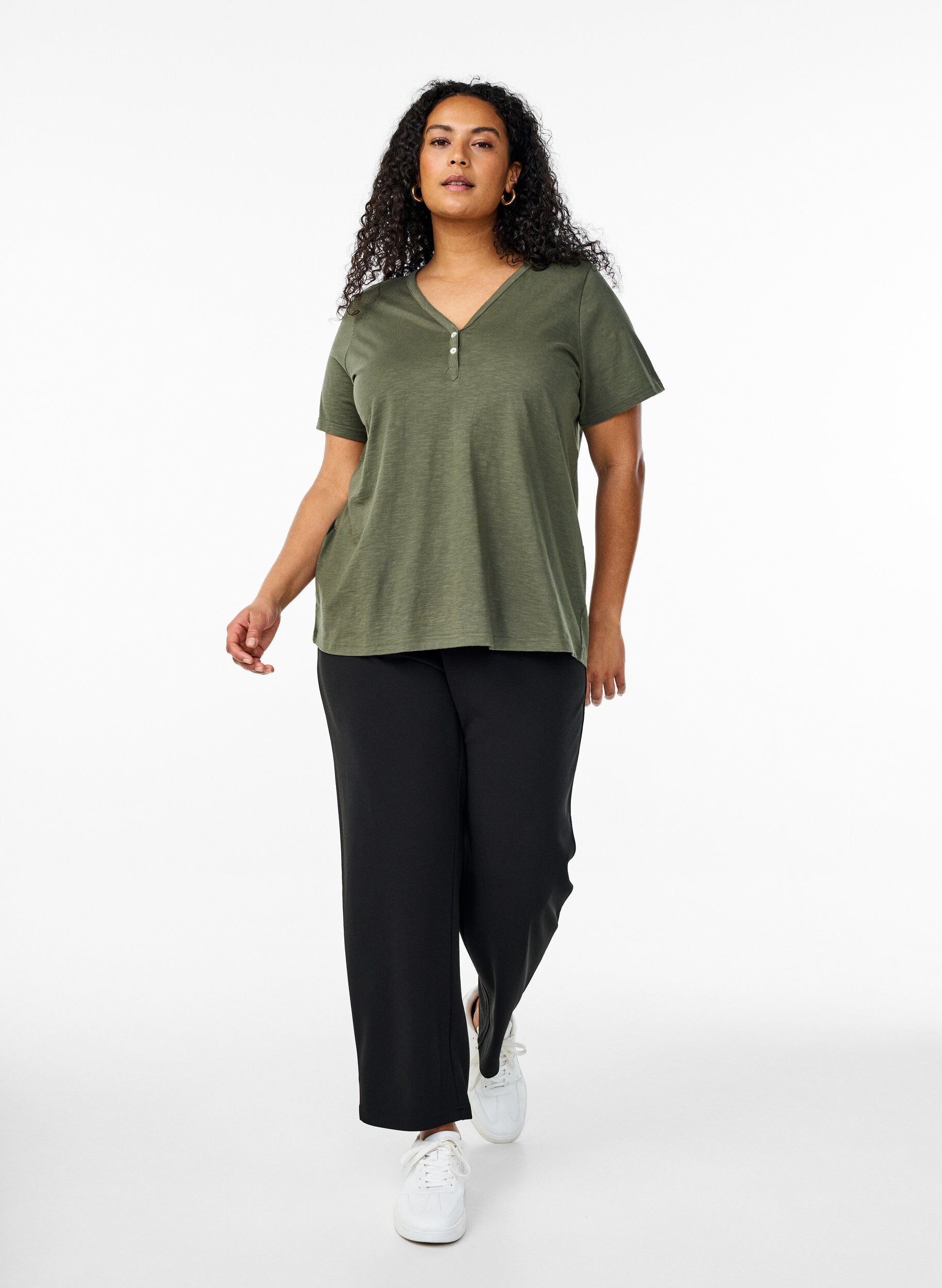 Zizzi T-Shirt mit Knopfleiste, Gr&uuml;n, Model image number 1