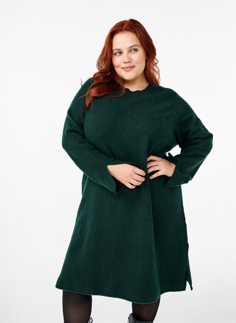 Strickkleid mit Rundhalsausschnitt und Schlitz, Scarab Mel., Model image number 0