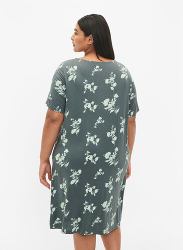 Kurzärmeliges Nachthemd aus Viskose mit Print, Balsam Green AOP, Model image number 1