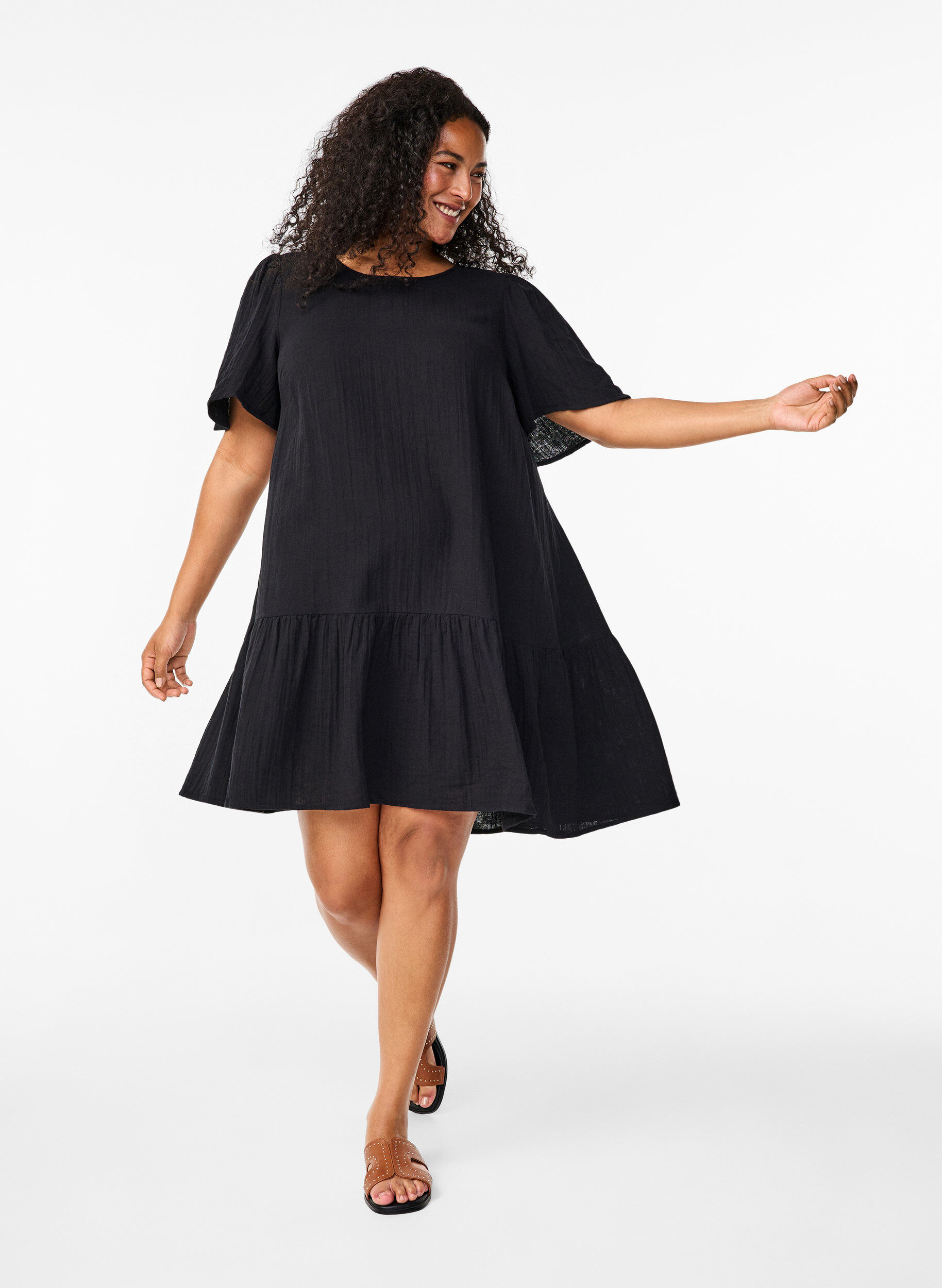 ZizziKurz&auml;rmliges Kleid aus Baumwolle mit A-Linien-Schnitt, Schwarz, Model image number 1