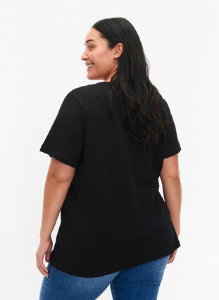 T-Shirt aus Bio-Baumwolle mit Druck (GOTS), Black W. Silver LA, Model image number 1