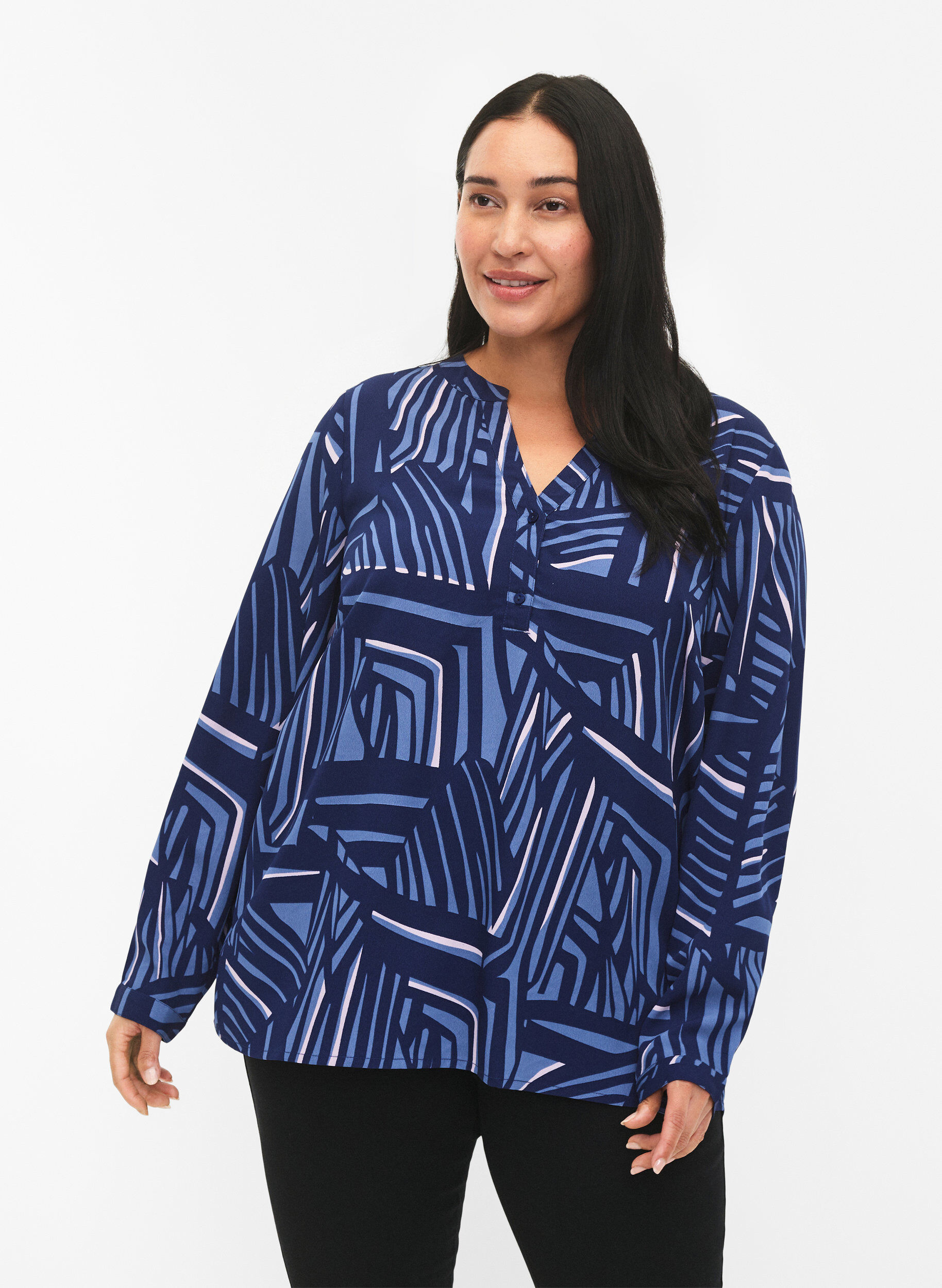 Zizzi FLASH &ndash; Lang&auml;rmlige Bluse mit Druck, Medieval Blue AOP, Model image number 0