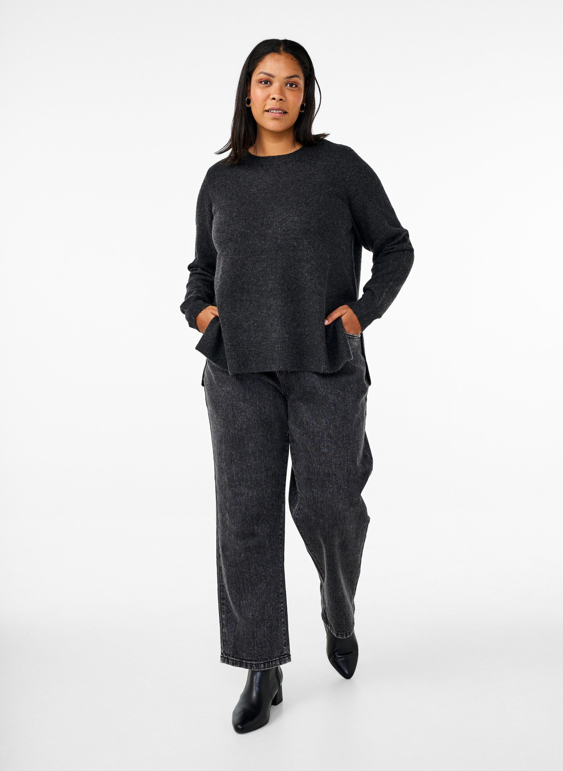 Zizzi Stricktop aus Wolle mit Schlitzen, Dark Grey Melange, Model image number 2