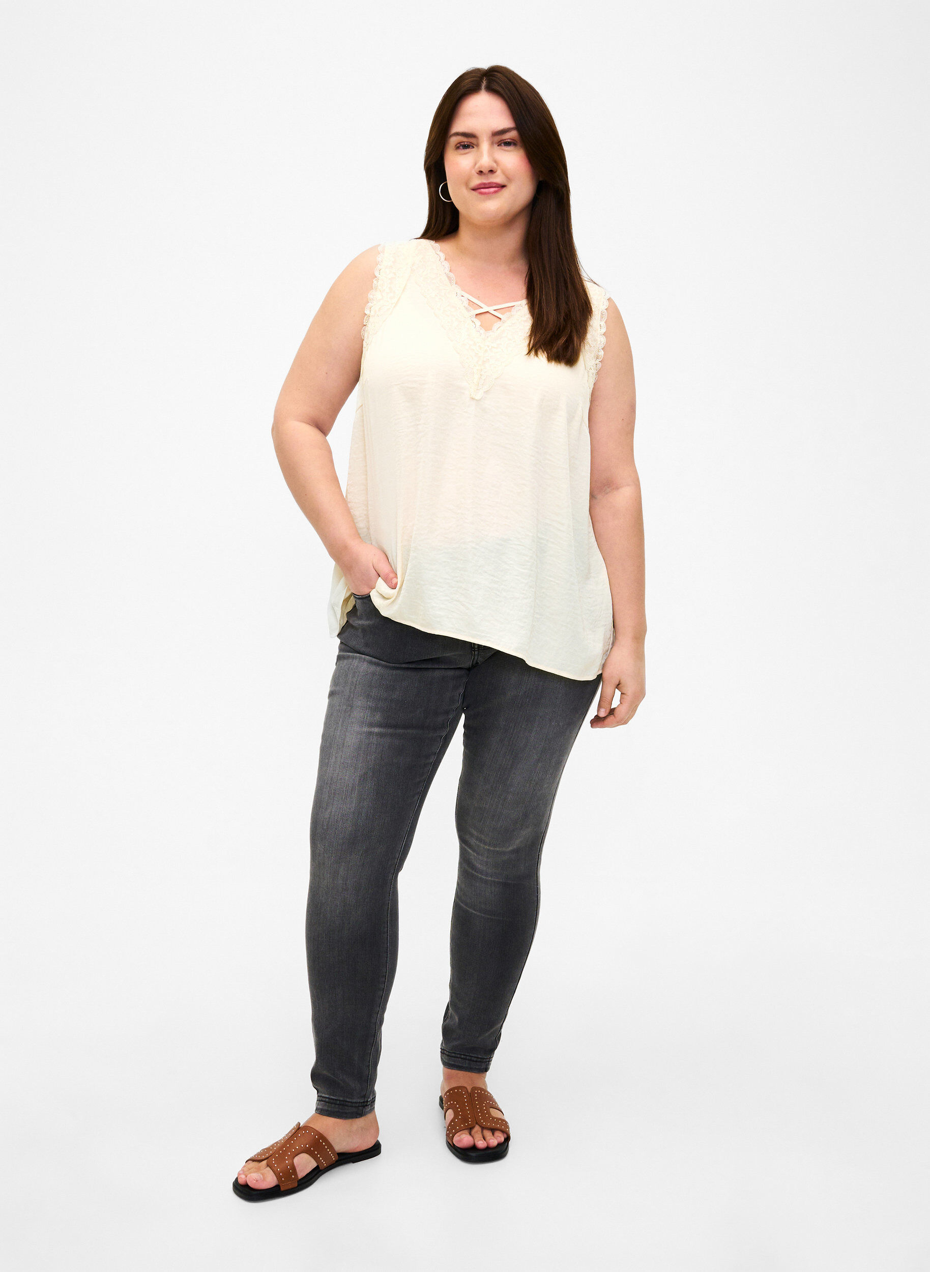 Zizzi Oberteil mit Spitze und Kreuzdetail, White Smoke, Model image number 2