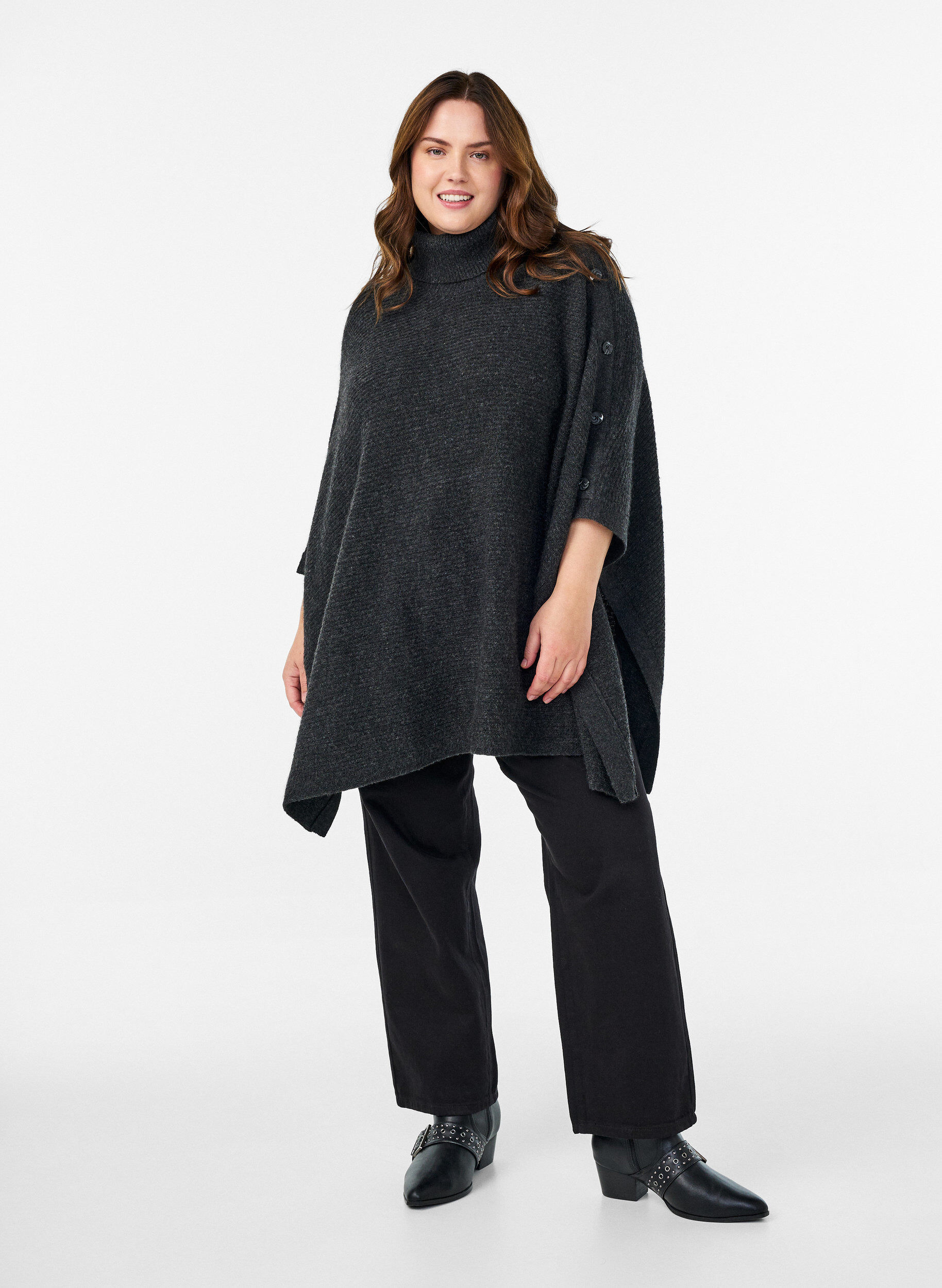 Zizzi Poncho mit Rollkragen und Knopfdetail , Grau, Model image number 1