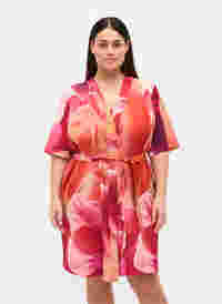 Morgenmantel mit Print und kurzen Ärmeln, Orange Pink AOP, Model