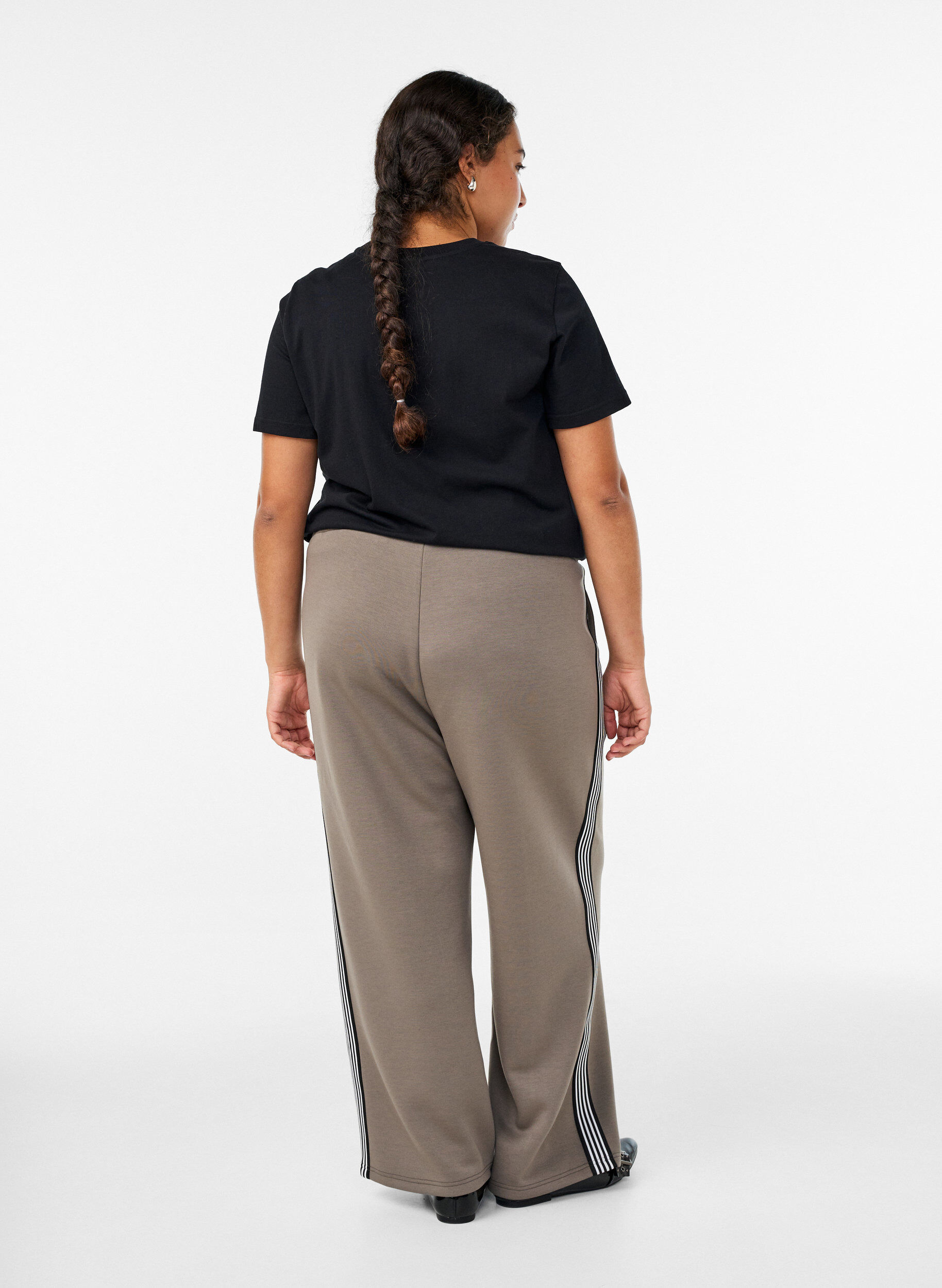 Zizzi Hose mit Seitenstreifen, Beige, Model image number 1