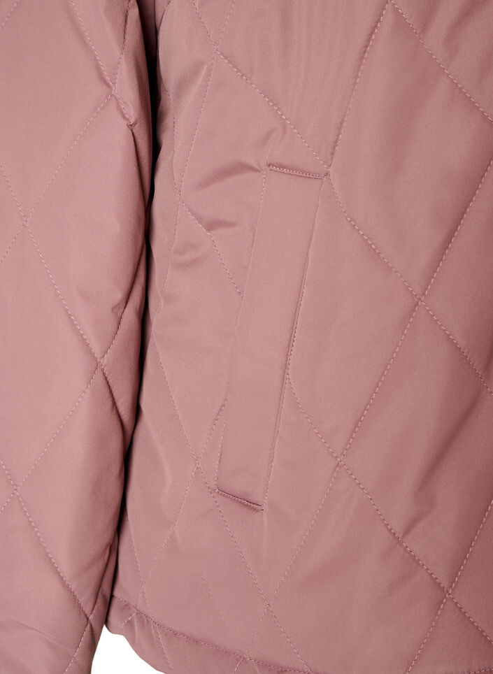 Leicht wattierte Jacke mit Rautensteppung, Rot, Packshot image number 3