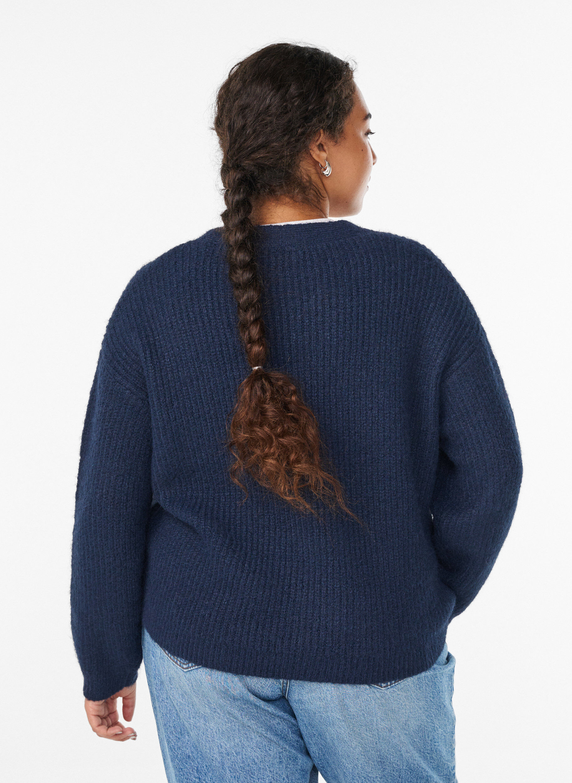 Zizzi Strickjacke mit V-Ausschnitt, Blau, Model image number 2