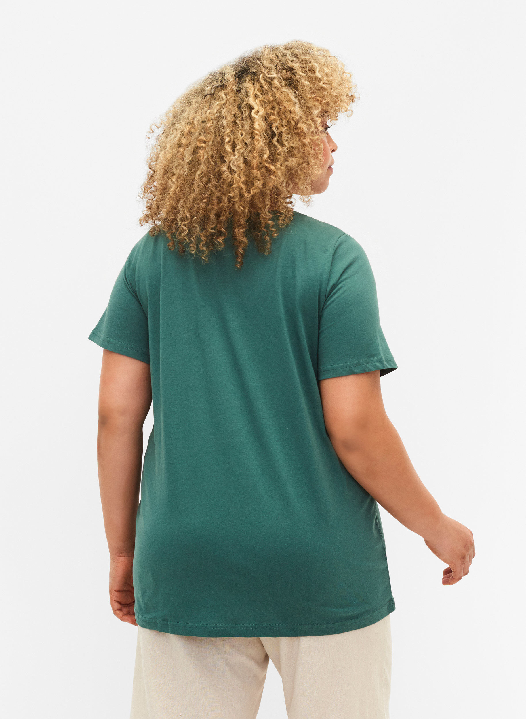 Zizzi 2er-Pack basic T-Shirts aus Baumwolle, Mallard Green/Black, Model image number 1