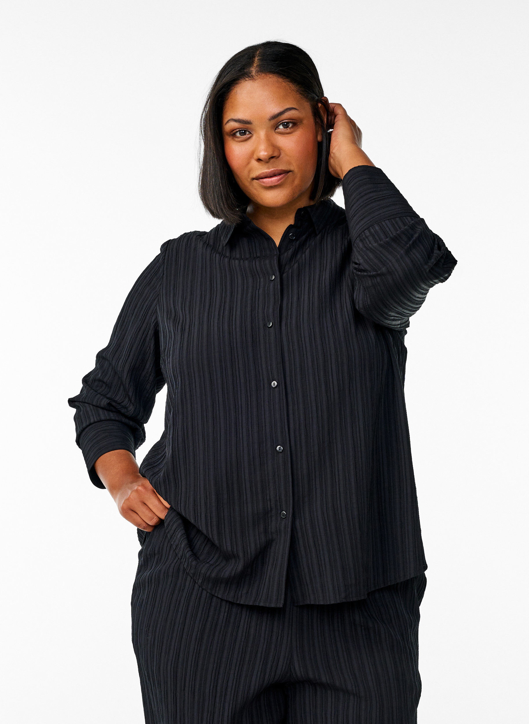 Zizzi FLASH - Bluse mit Textur, Schwarz, Model image number 0