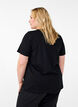 T-Shirt mit Motiv, Black w. Flower, Model image number 1