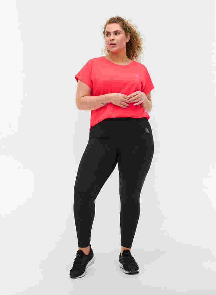 Einfarbiges Trainings-T-Shirt, Diva Pink, Model image number 2
