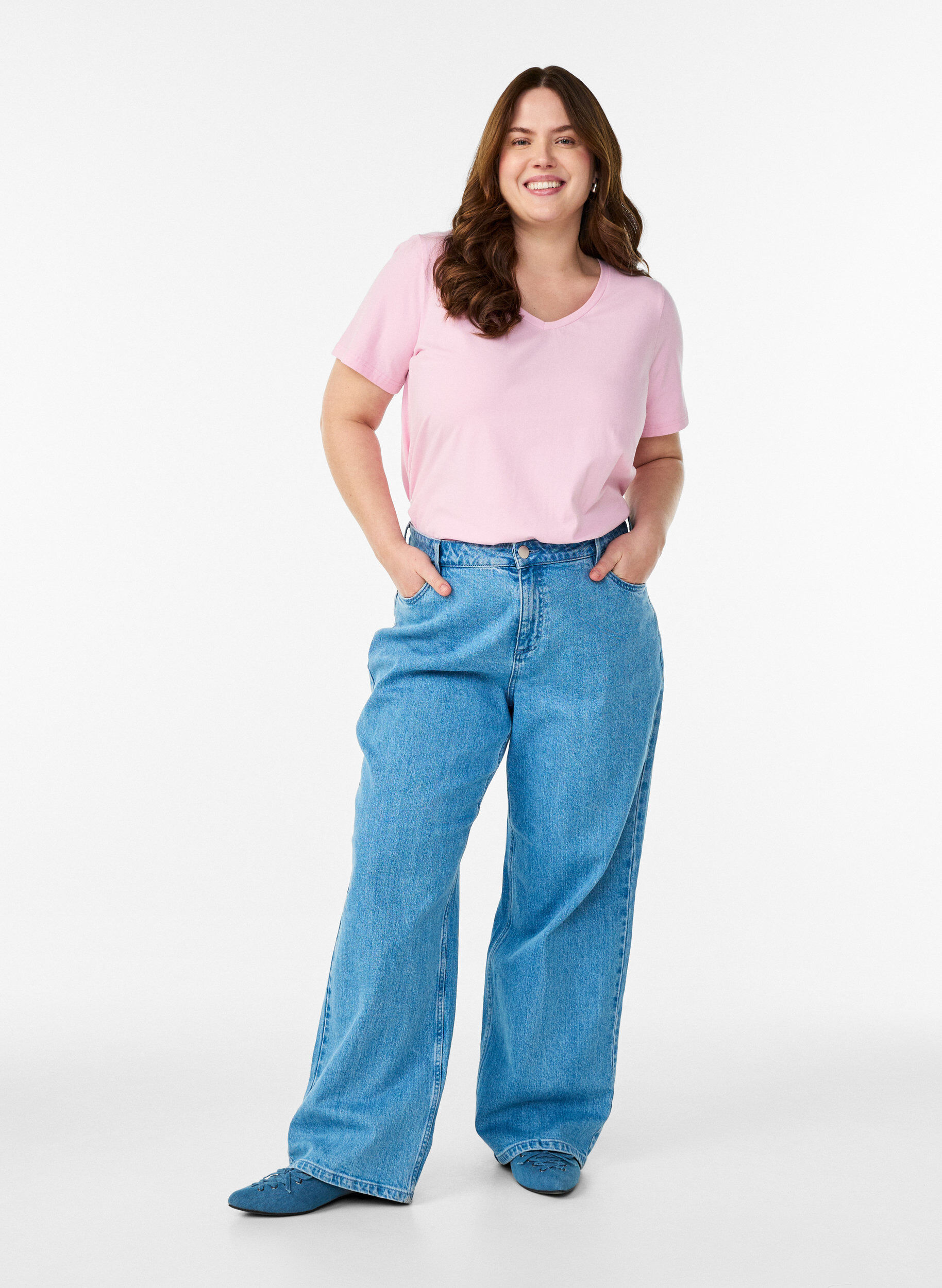 Zizzi Einfarbiges Basic-T-Shirt aus Baumwolle, Rot, Model image number 1