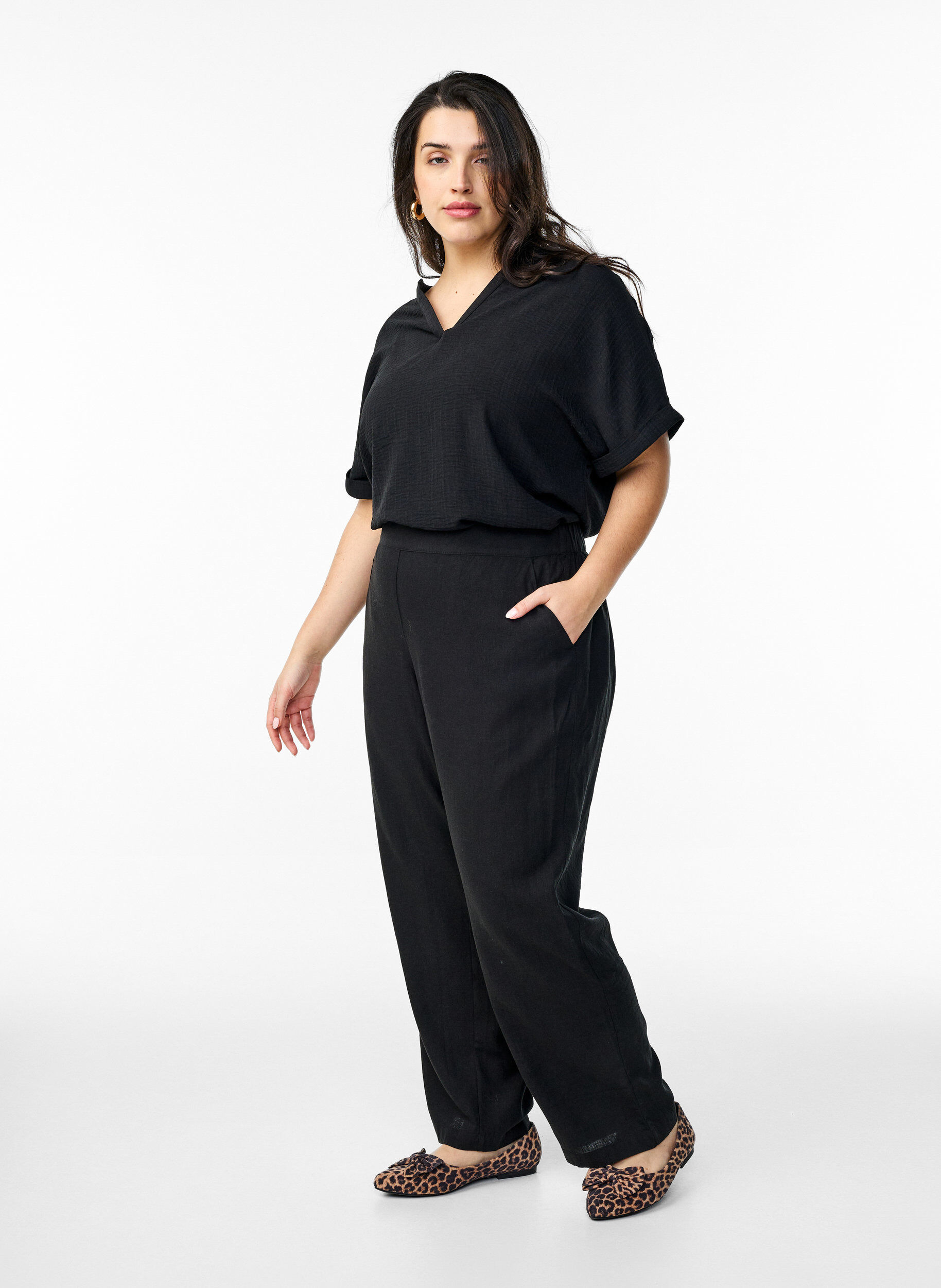 ZizziLockere Hose aus Leinen und Viskose, Schwarz, Model image number 0