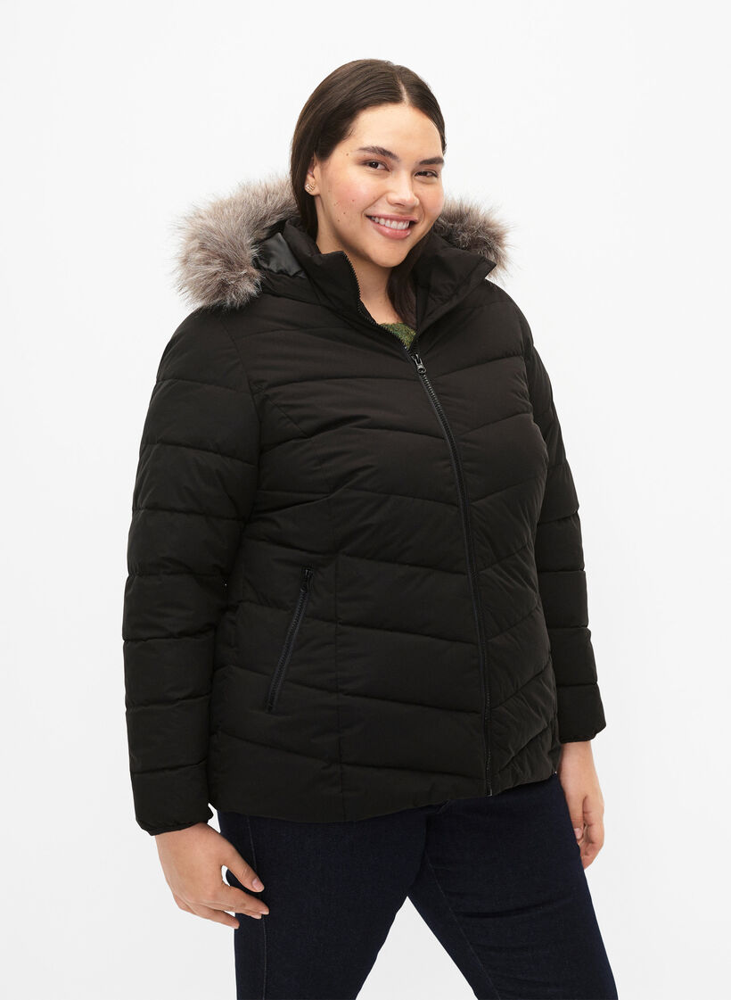 Kurze Steppjacke mit Kapuze, Black, Model image number 0