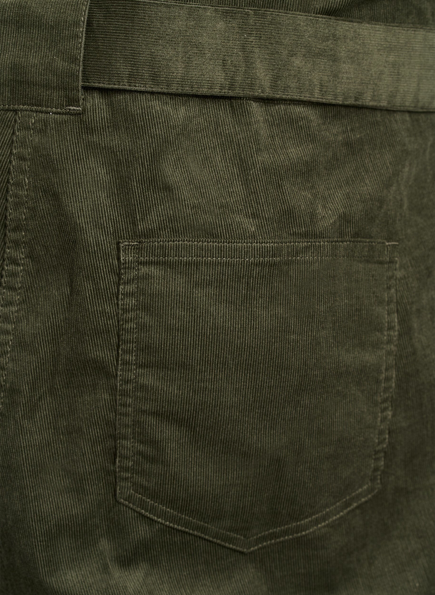 Zizzi Jumpsuit aus Cord mit geradem Bein, Gr&uuml;n, Packshot image number 4