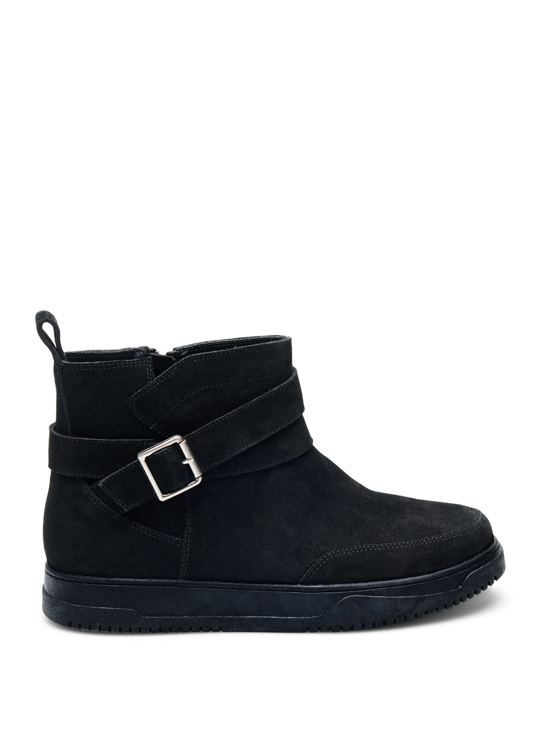 Zizzi Kurzer, weit geschnittener Stiefel aus Wildleder, Black, Packshot image number 0