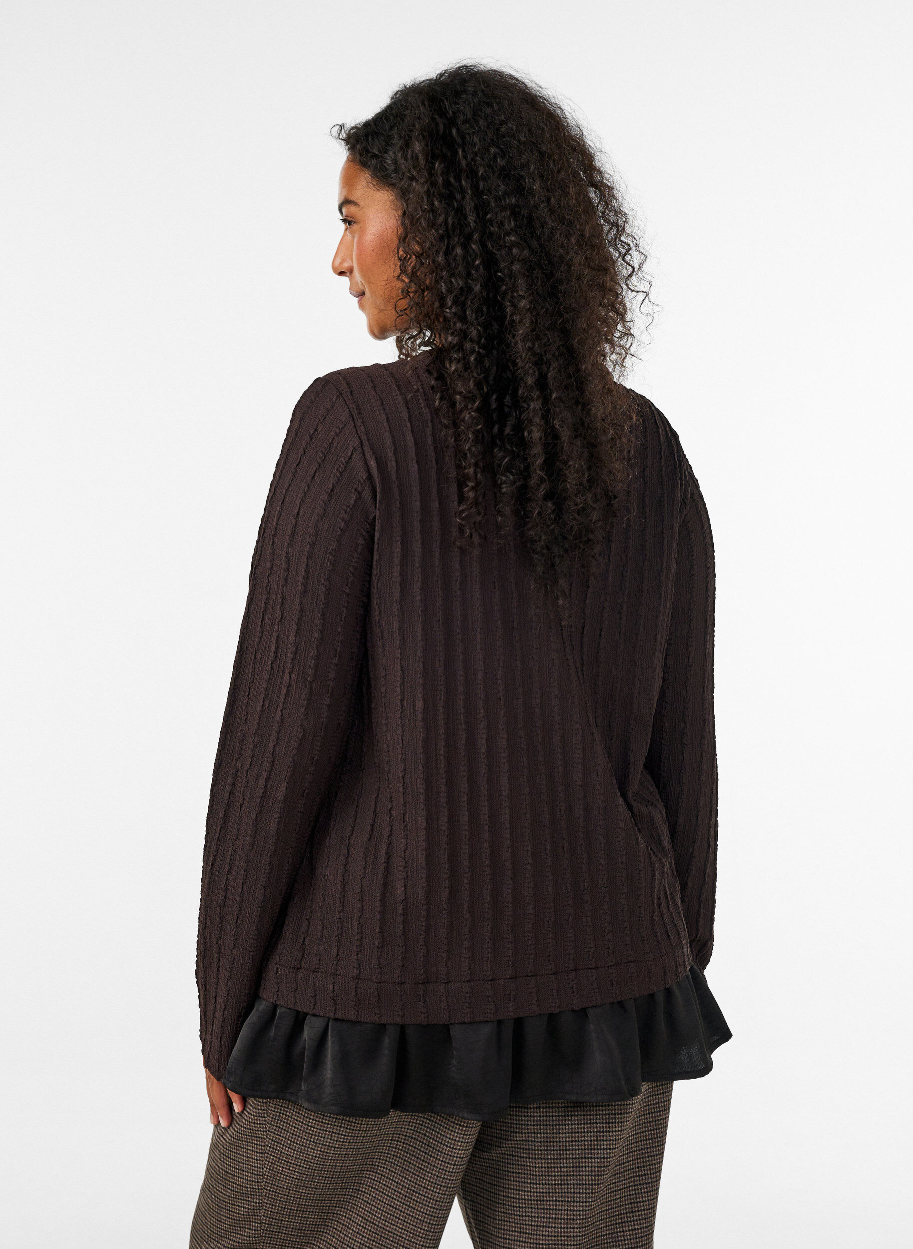 ZizziStrukturierte Bluse mit R&uuml;schensaum, Braun, Model image number 2