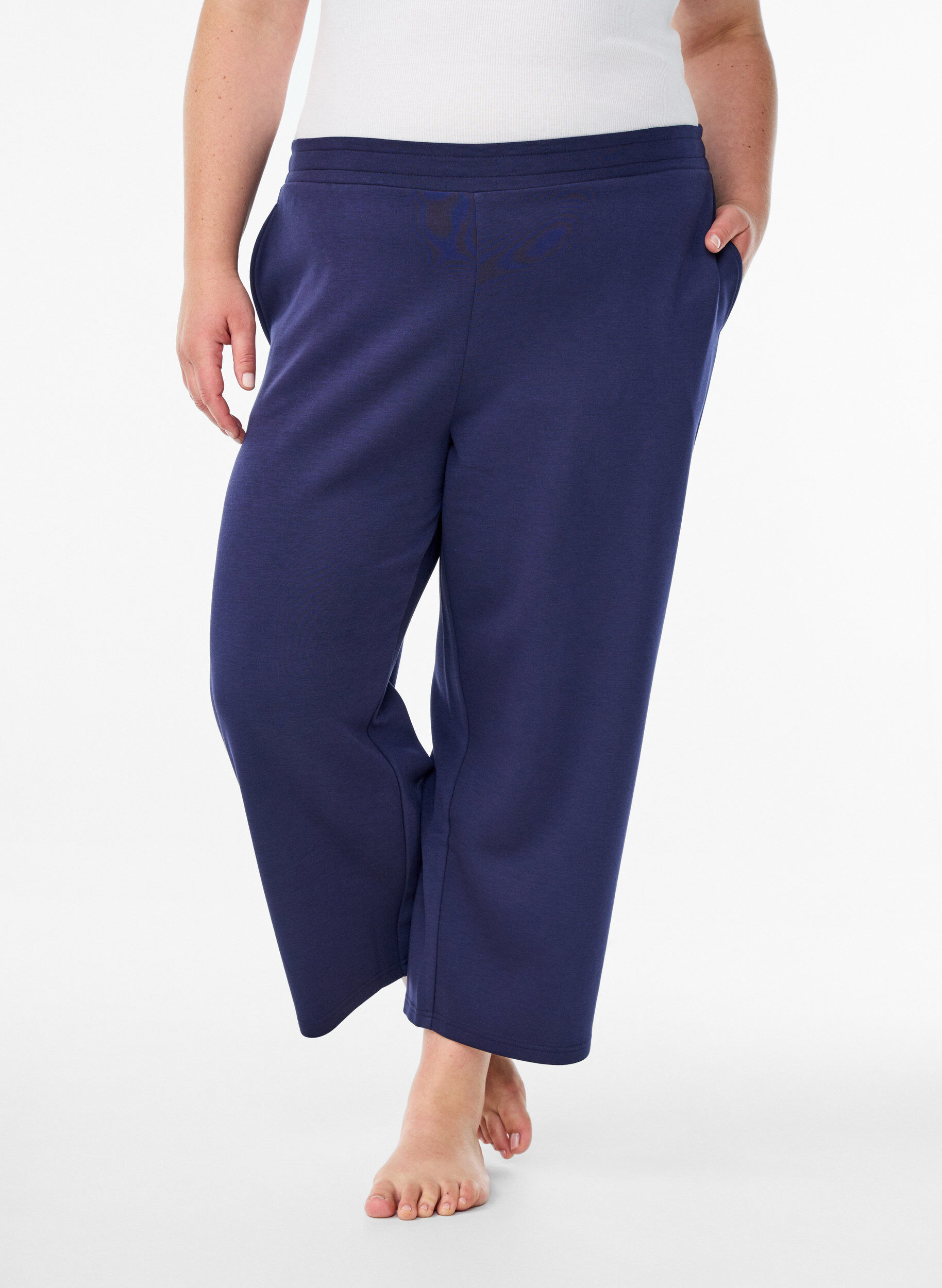 Zizzi 7/8-Hose aus Modalmix mit Taschen, Blau, Model image number 2