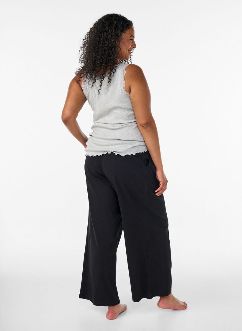 Geripptes Top mit Spitzen, Grau, Model image number 2