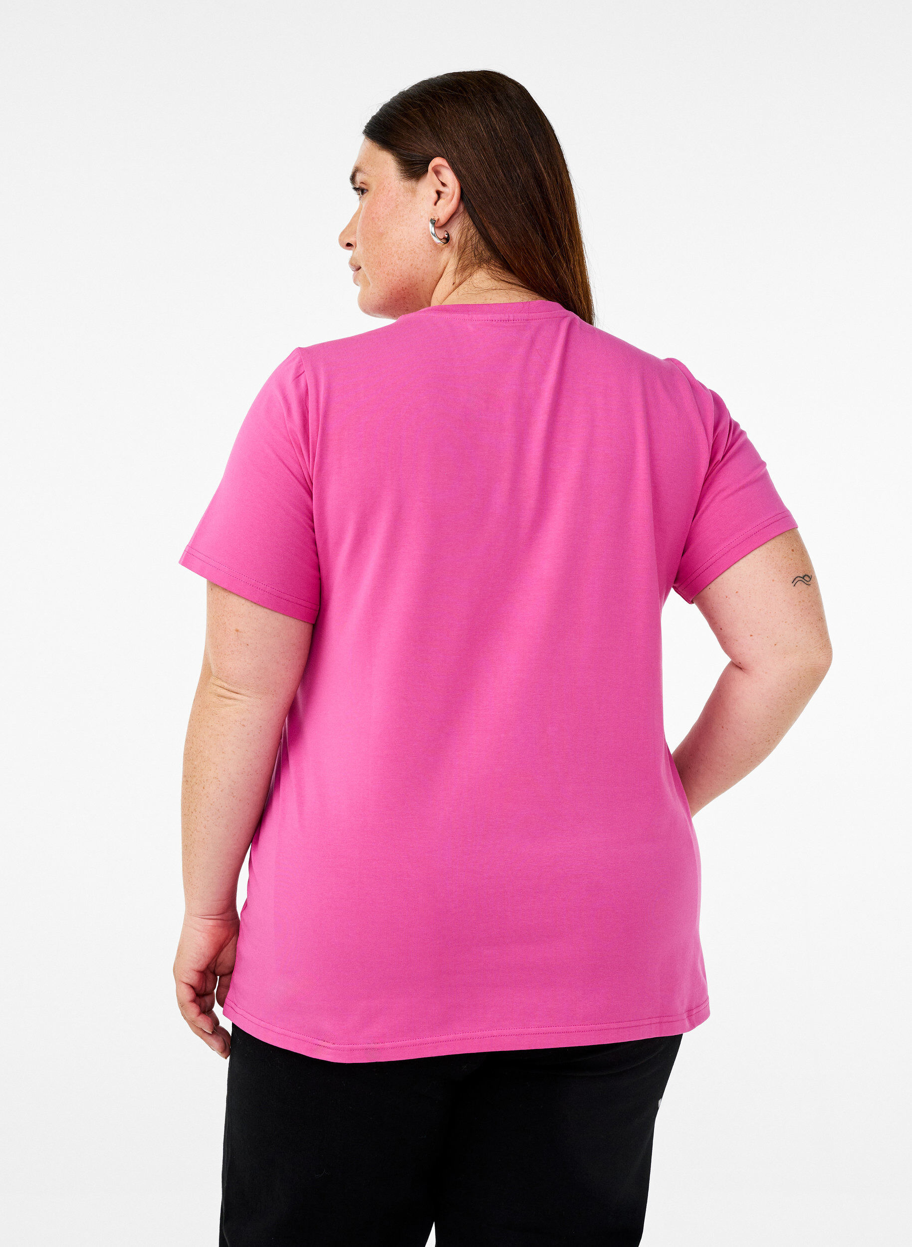 Zizzi T-Shirt aus Bio-Baumwolle mit Rundhalsausschnitt, Raspberry Rose, Model image number 1