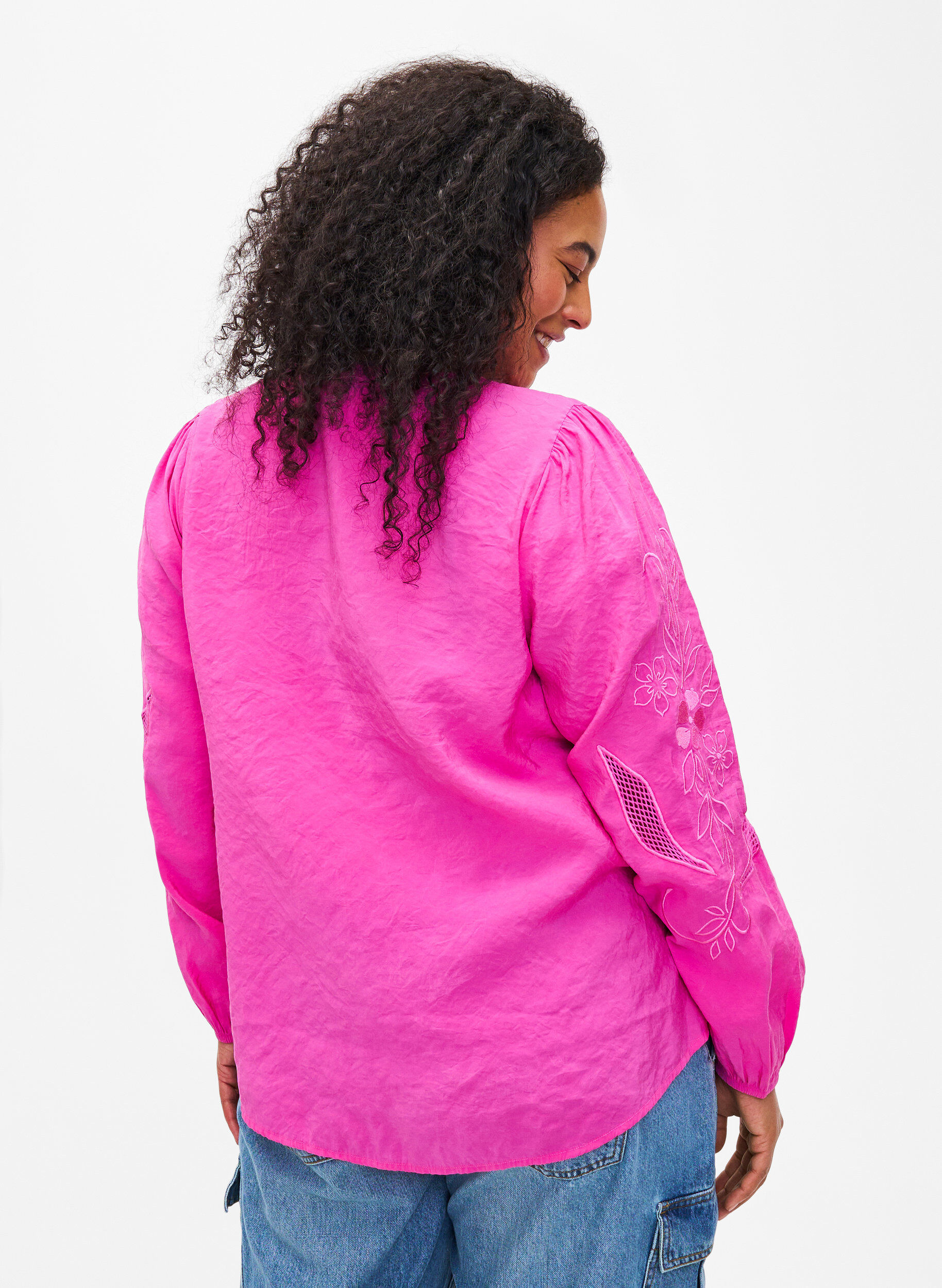 Zizzi Bluse aus TENCEL&trade;-Modal mit gestickten Details, Phlox Pink, Model image number 1