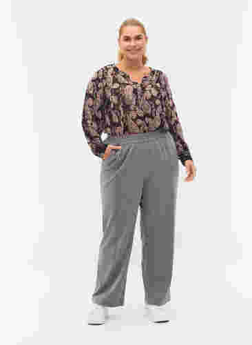 Hemdbluse mit V-Ausschnitt und Print, Black/Beige Paisley, Model image number 2