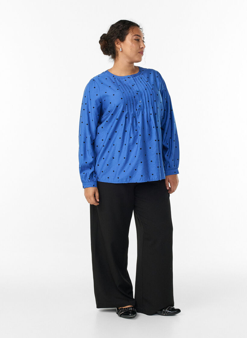 Gepunktete Bluse mit langen Ärmeln, Blau, Model image number 1
