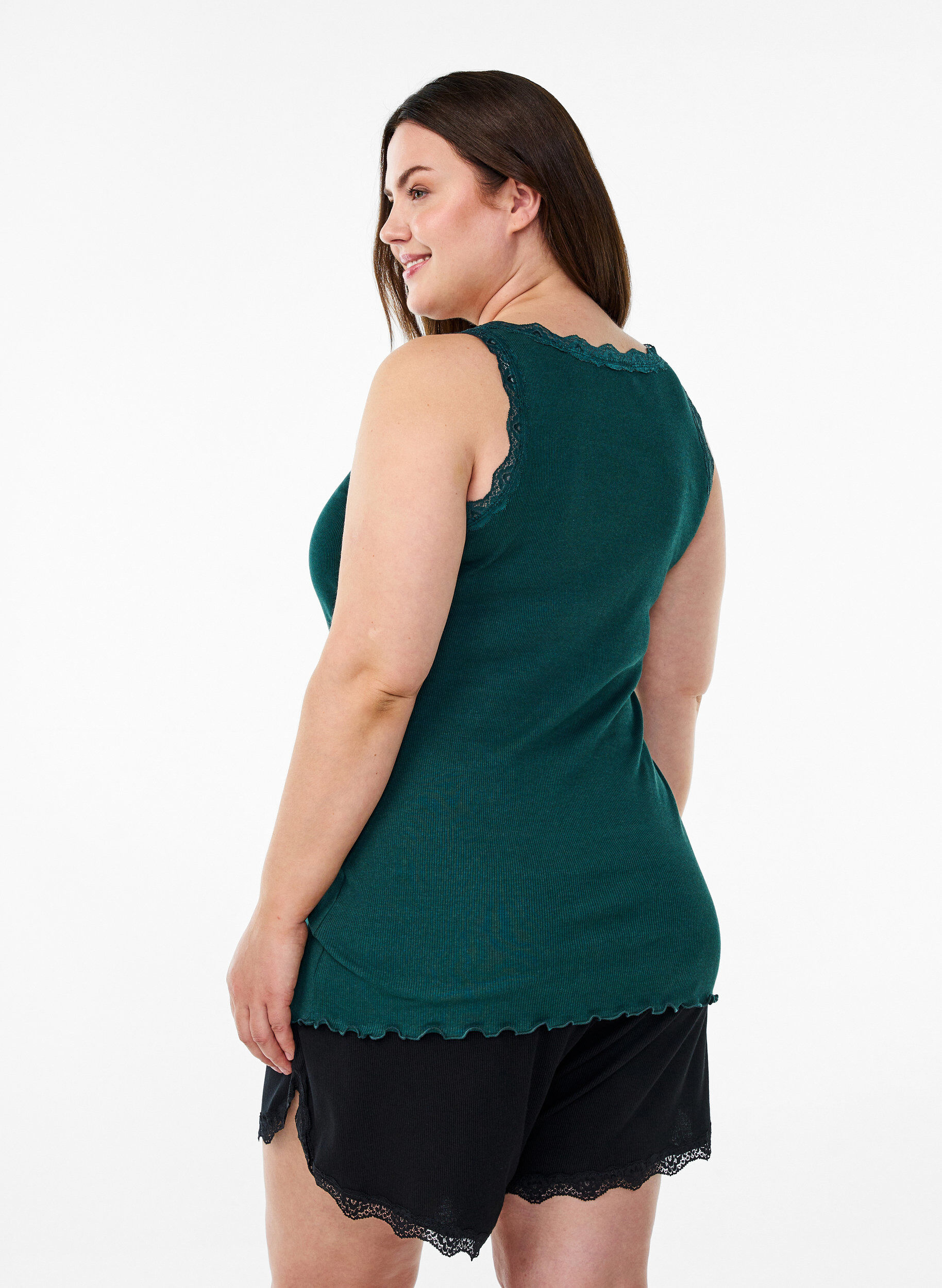 ZizziTop mit Spitzensaum, Gr&uuml;n, Model image number 2