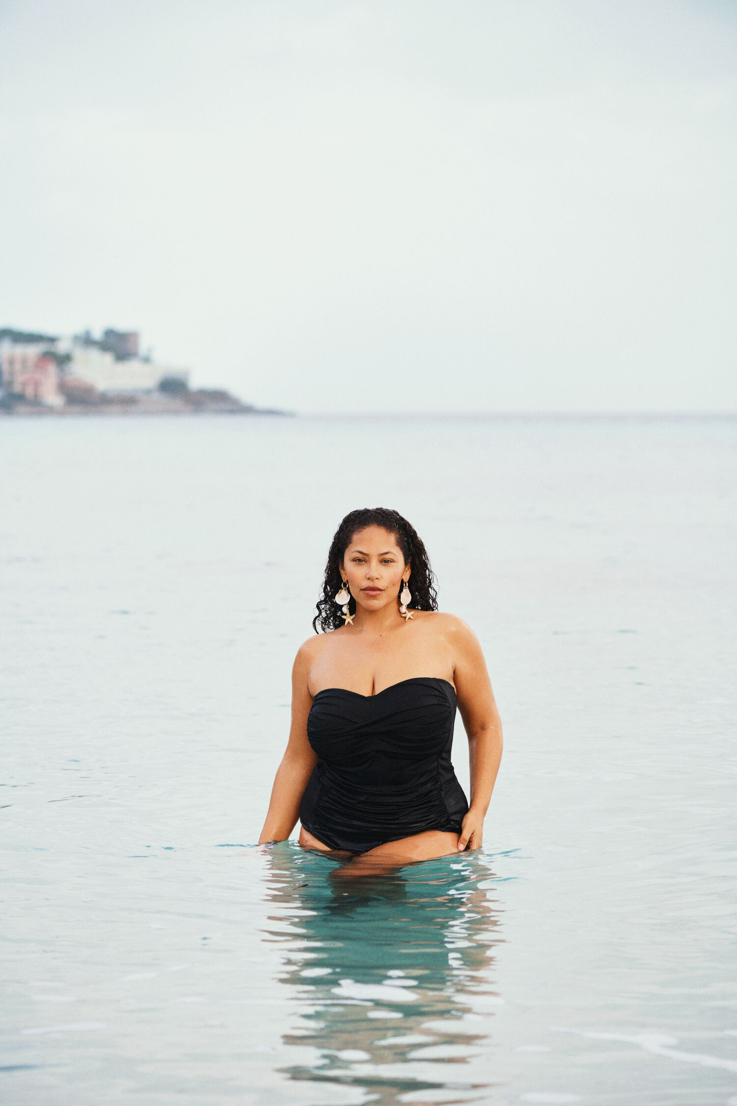 Tr&auml;gerloser Badeanzug, , Model