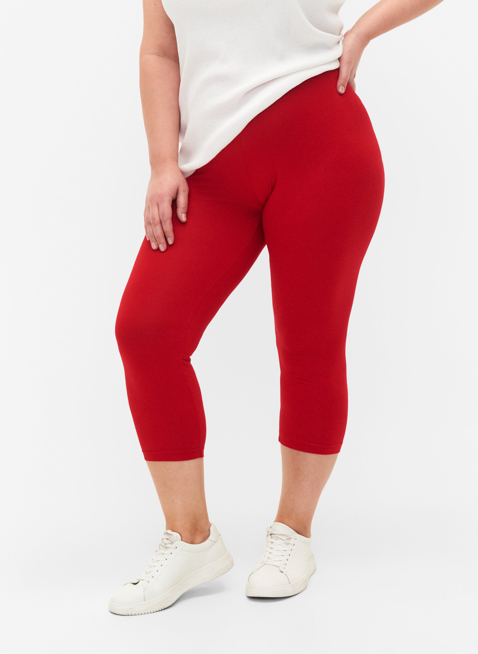 Basic 3/4-Leggings aus Viskose, Rot, Model